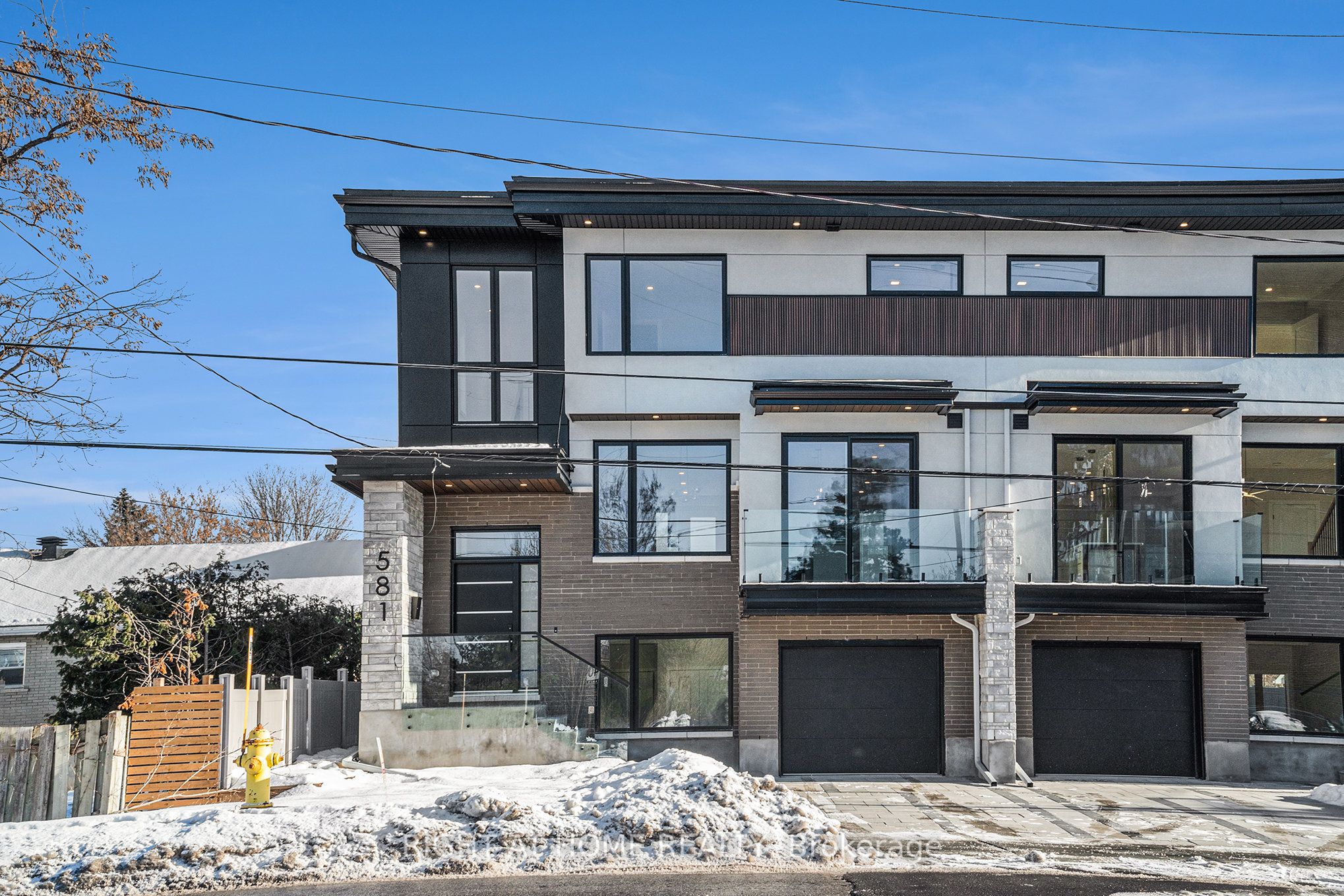 581 Codd's Road N Property Photo 1