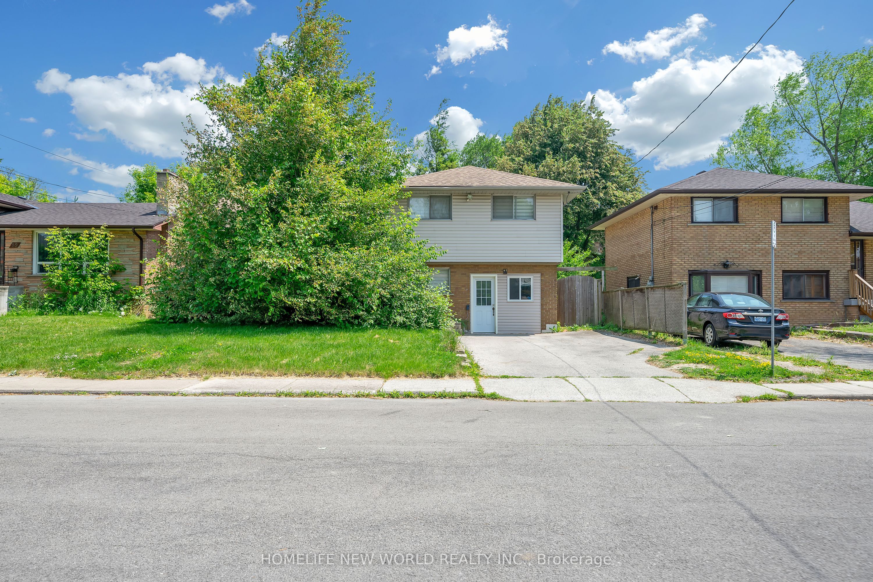 95 Bowman St Property Photo 1