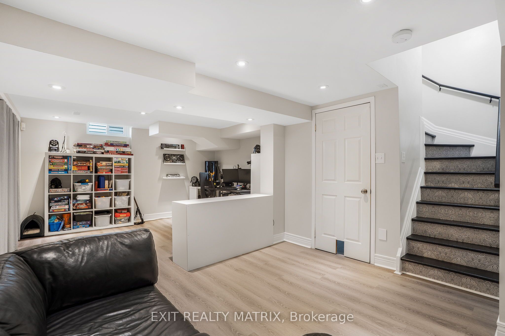 1690 Caminiti Crescent Property Photo 31