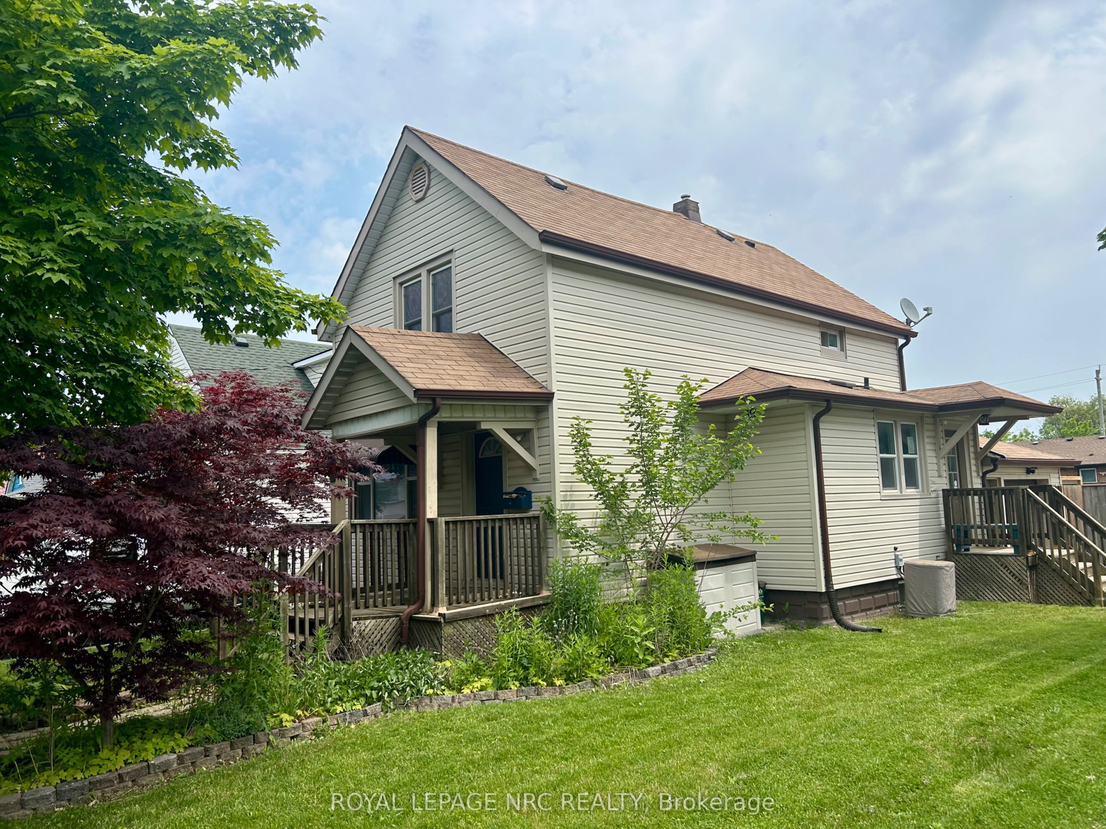 301 Alberta Street Property Photo 1