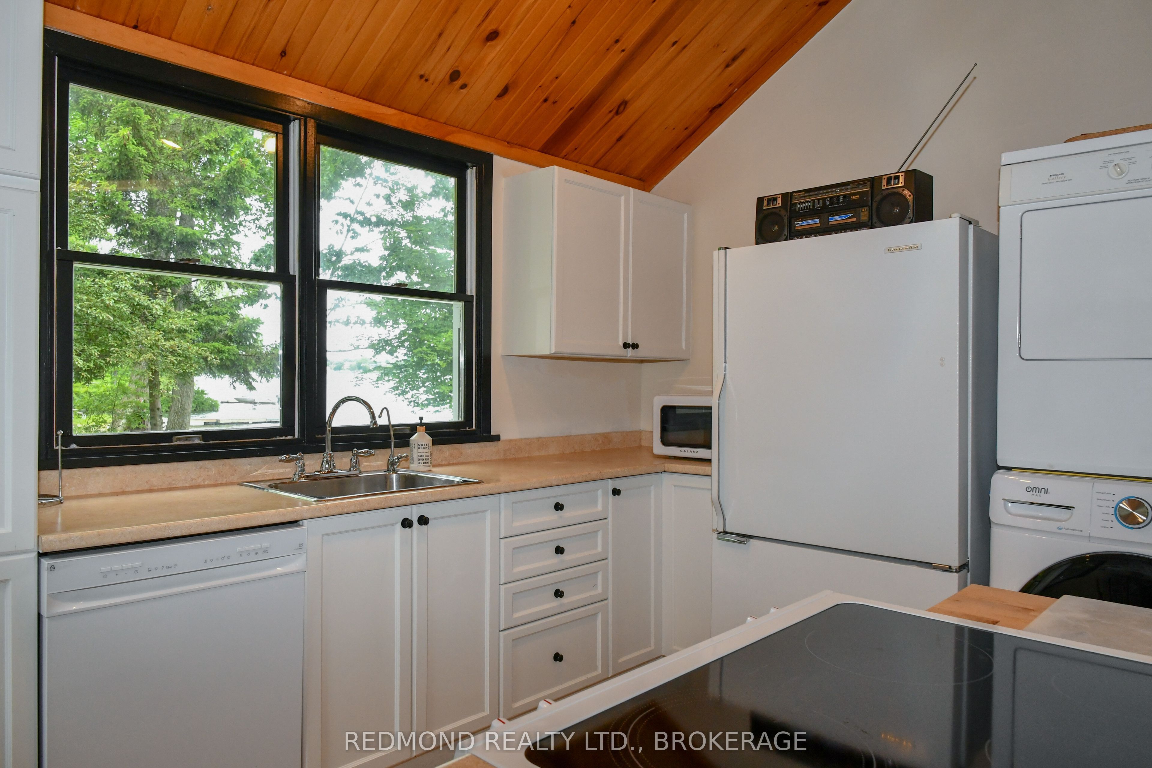 70 Tremont Park Island Property Photo 17