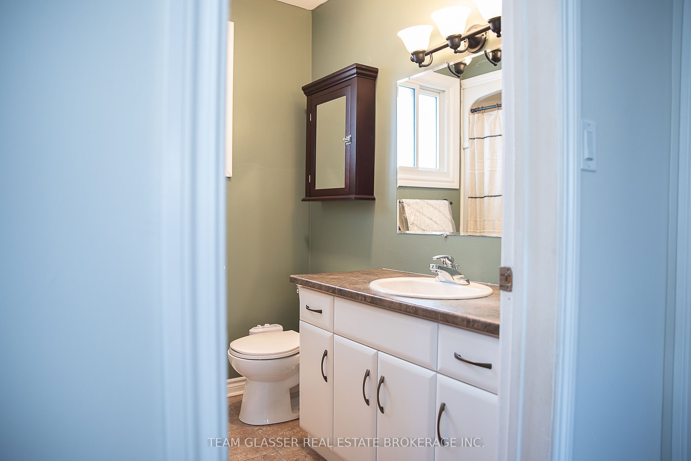 28 Parkview Heights Property Photo 19