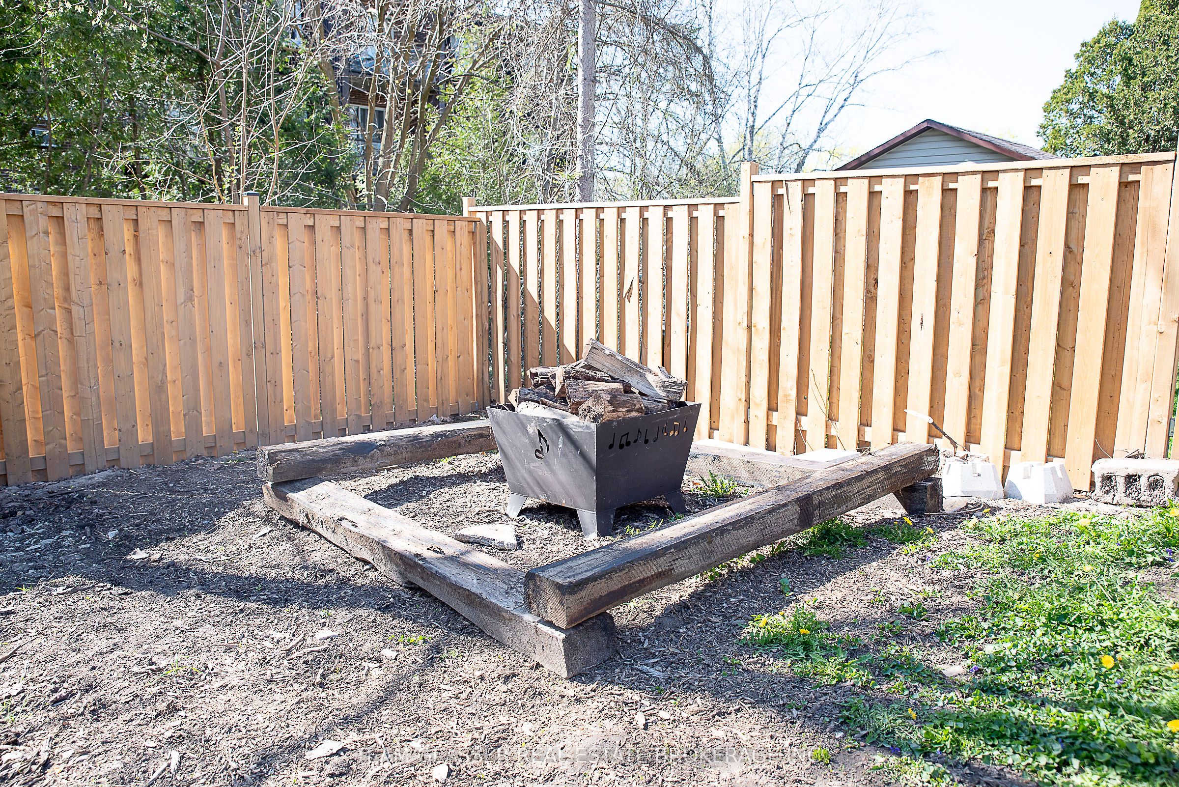 28 Parkview Heights Property Photo 41