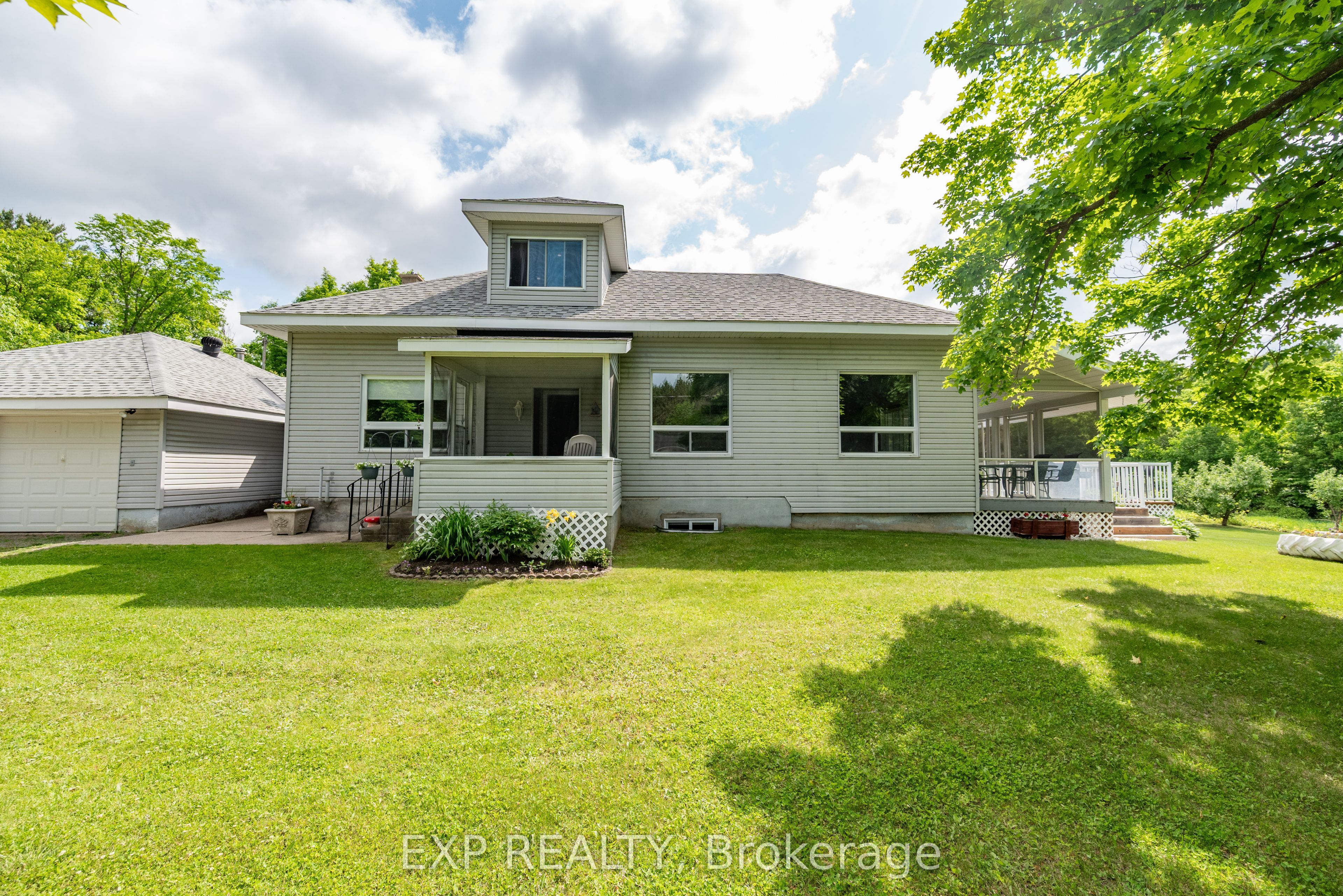 1618 Flat Road Property Photo 1