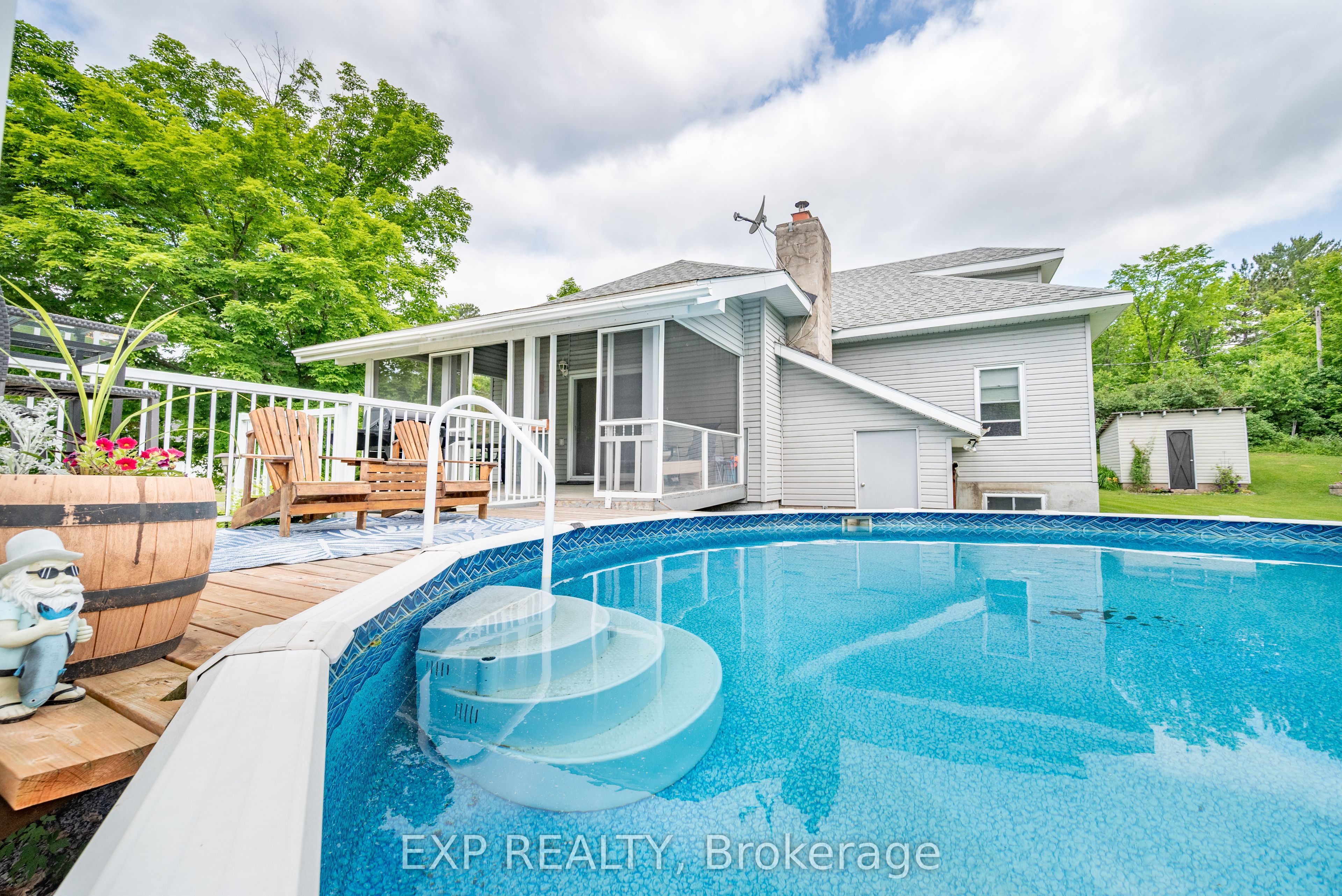1618 Flat Road Property Photo 3