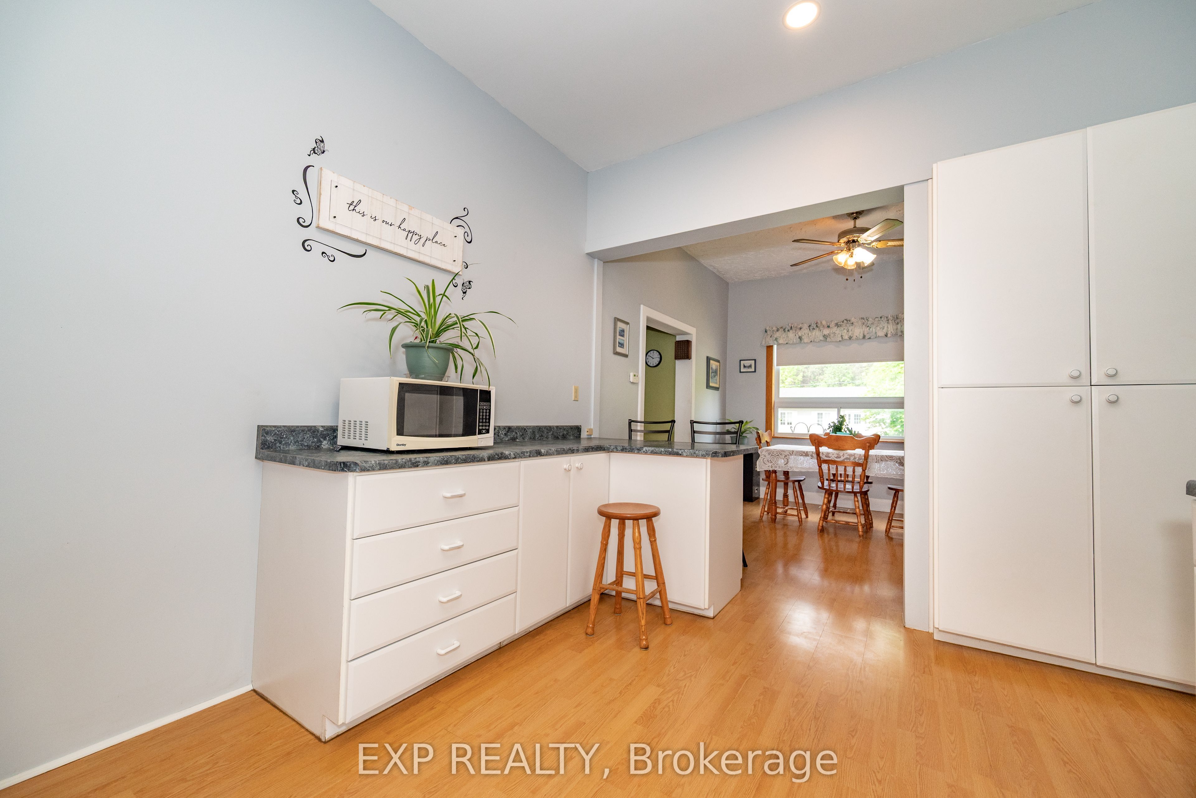 1618 Flat Road Property Photo 8