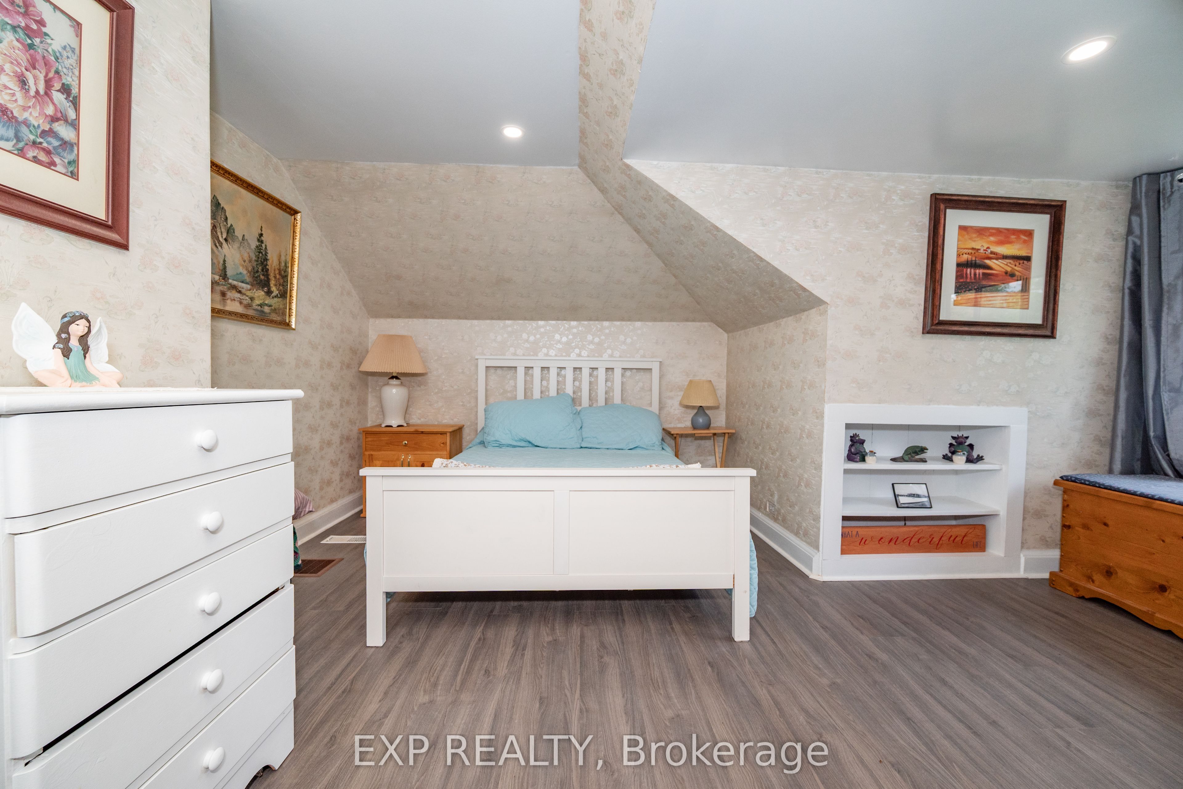 1618 Flat Road Property Photo 32