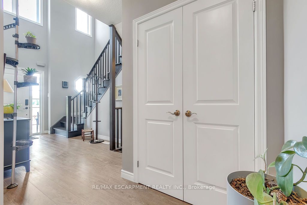 633 Winston Road Property Photo 8