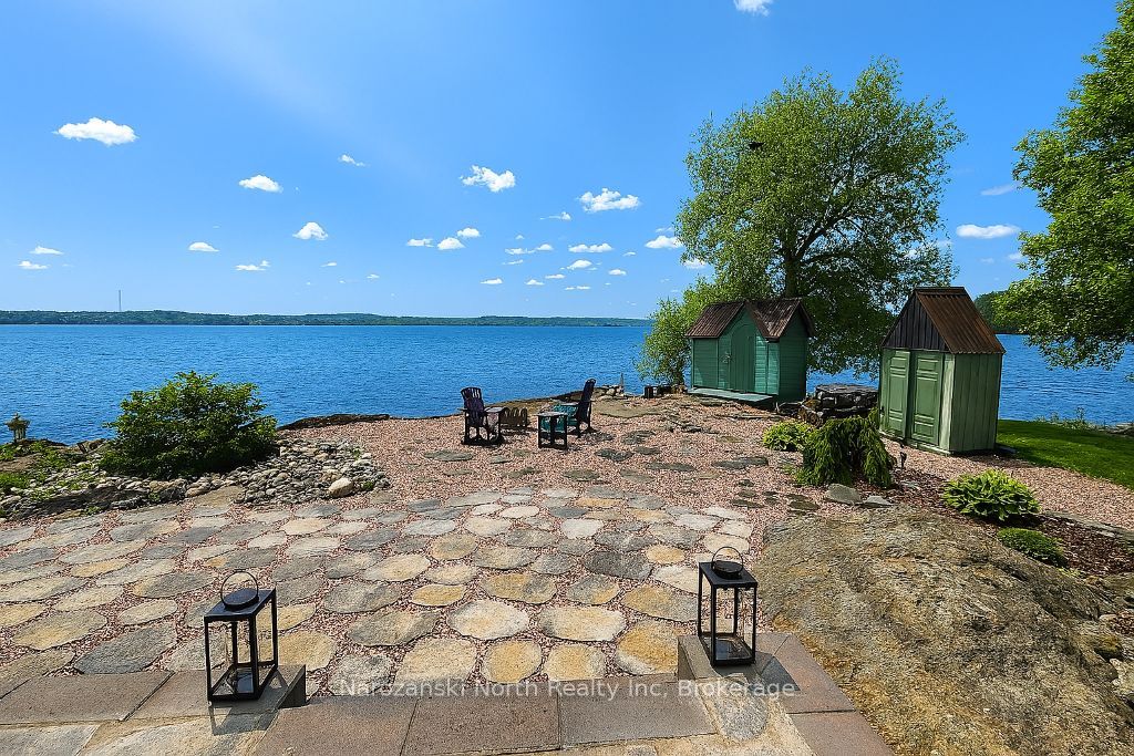 8 Telesphore Street Property Photo 33