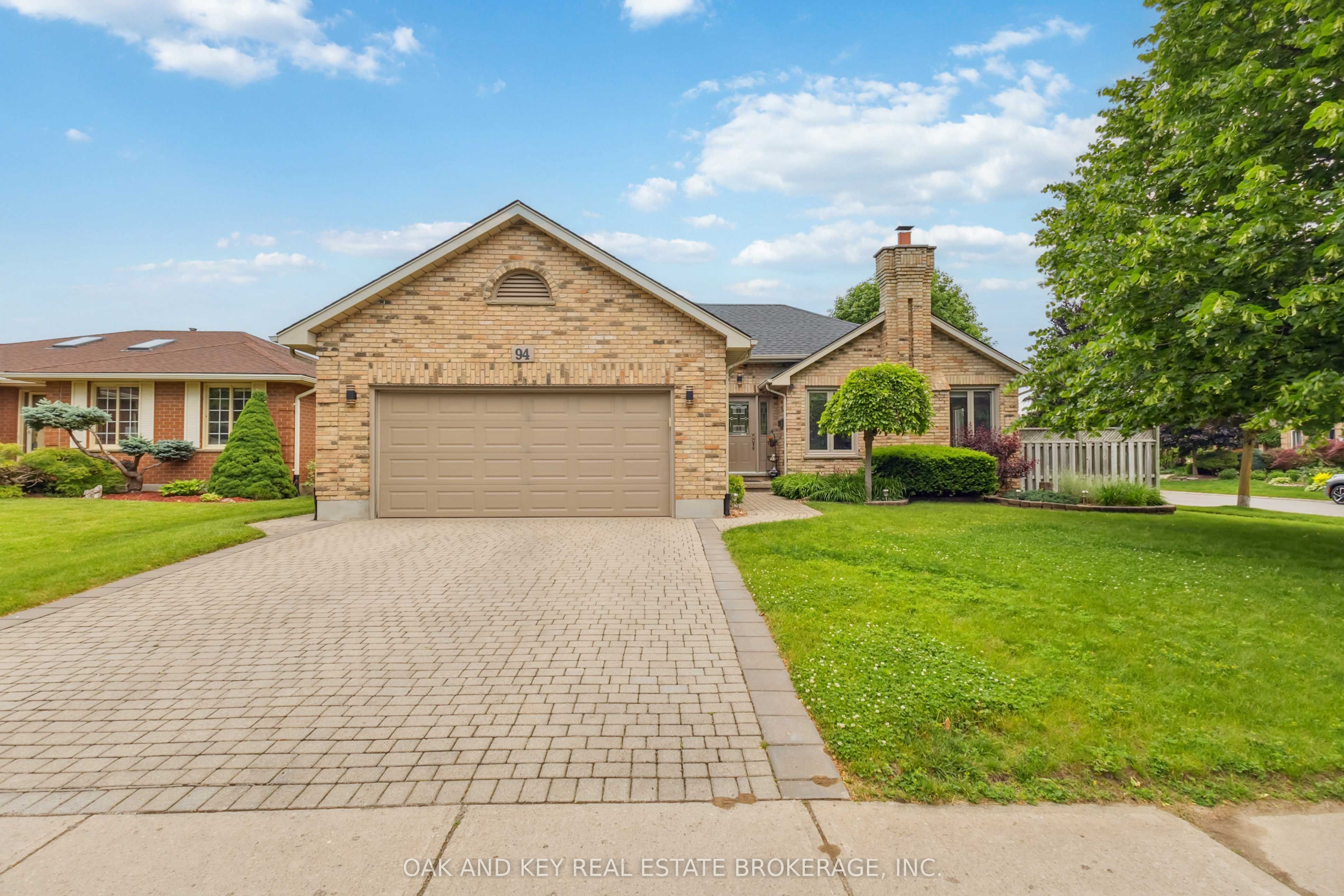 94 SUNNYSIDE Drive Property Photo 1