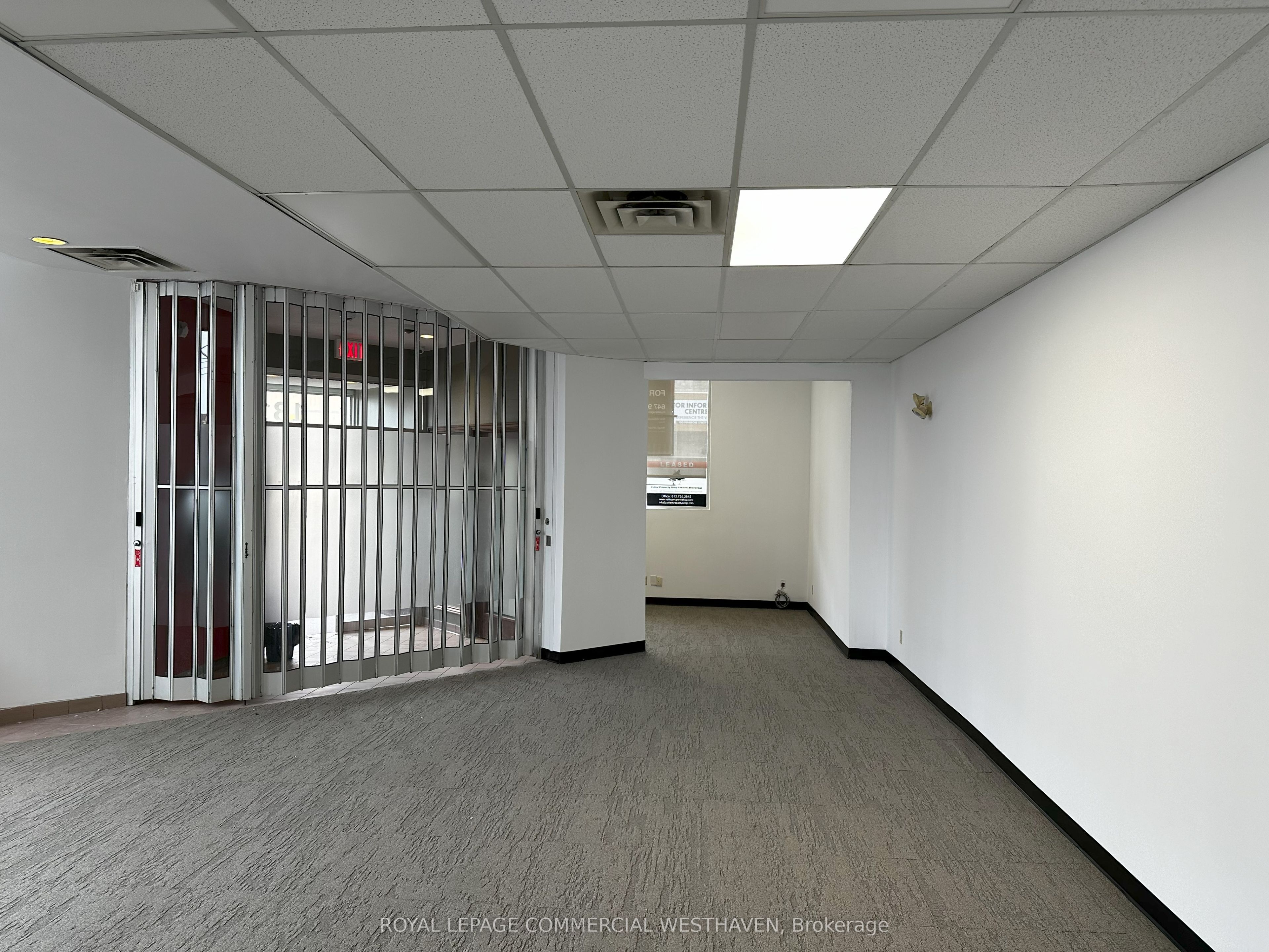 131 Pembroke Street W Property Photo 6