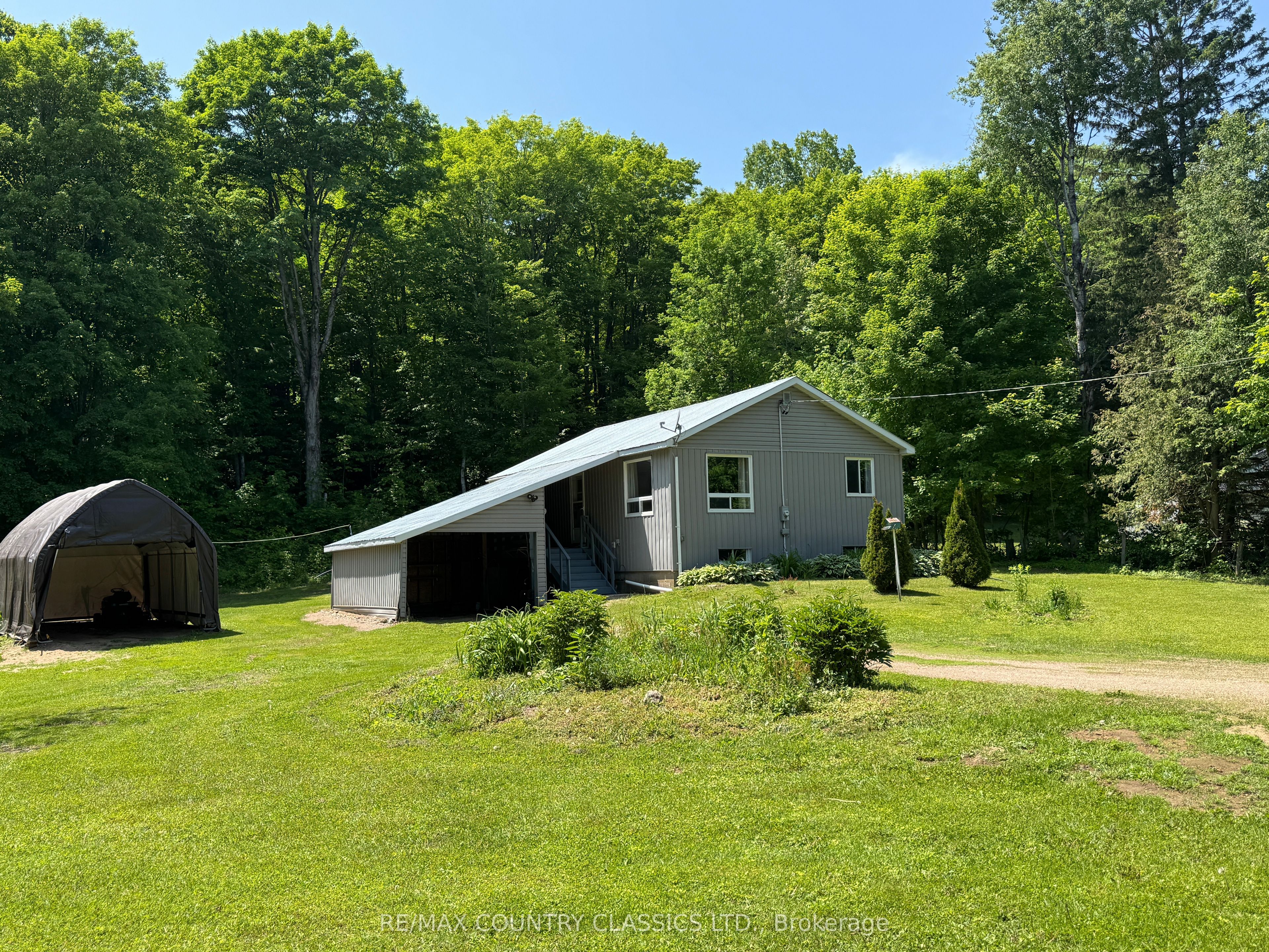 57 Cross Rd Property Photo 1