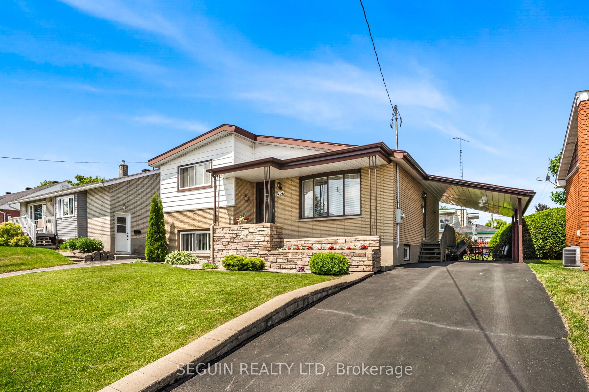 454 Bertha Street Property Photo 1