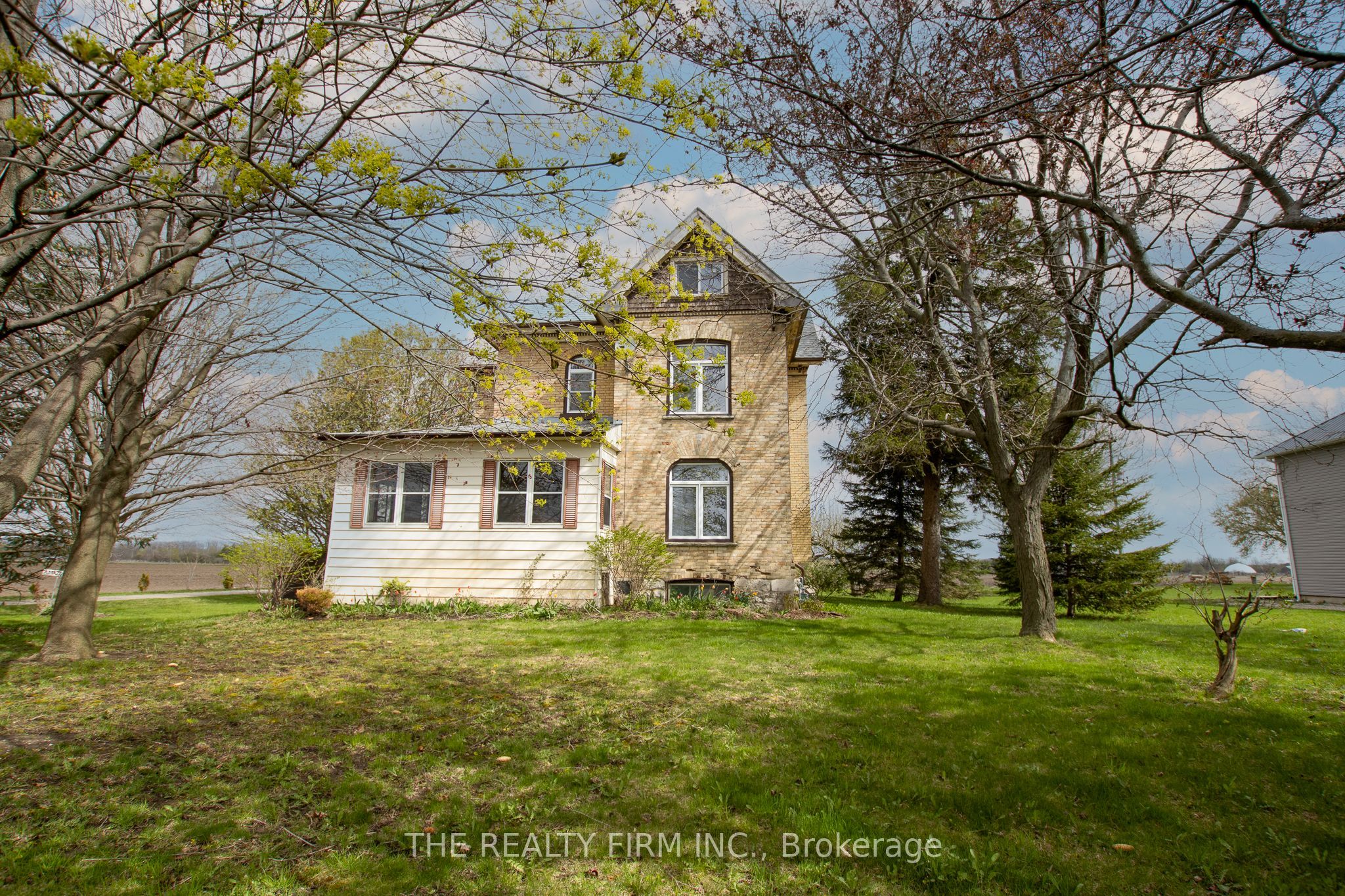 45004 Talbot Line Property Photo 2