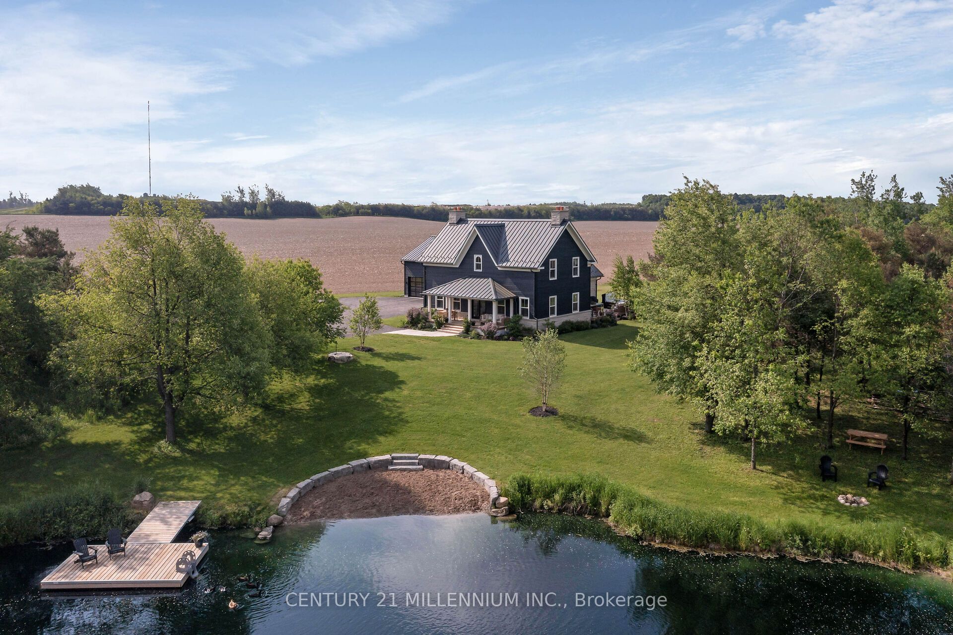 311174 Sixteenth Line Property Photo 1