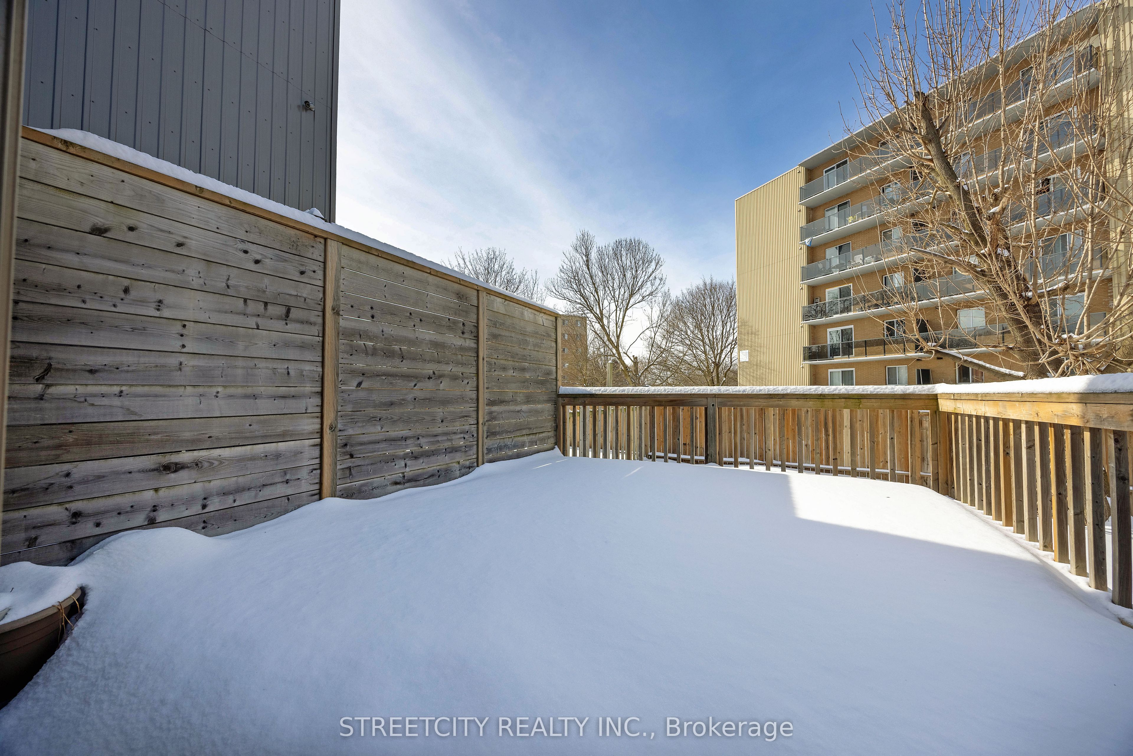 490 Phyllis Street Property Photo 22