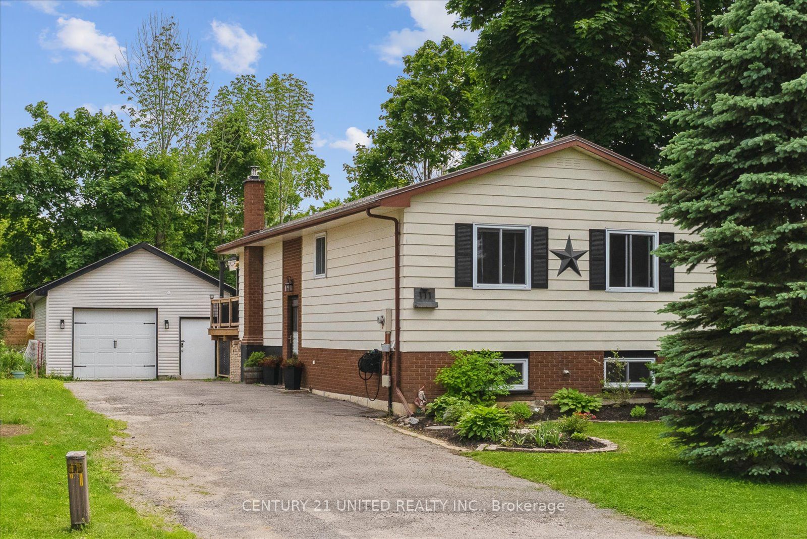111 Albert Street Property Photo 1