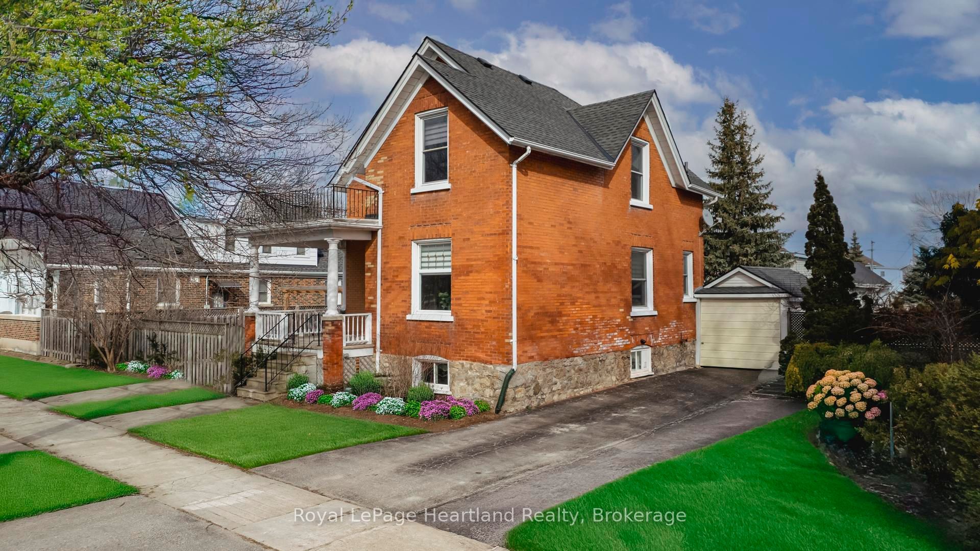 123 Keays St Property Photo 1