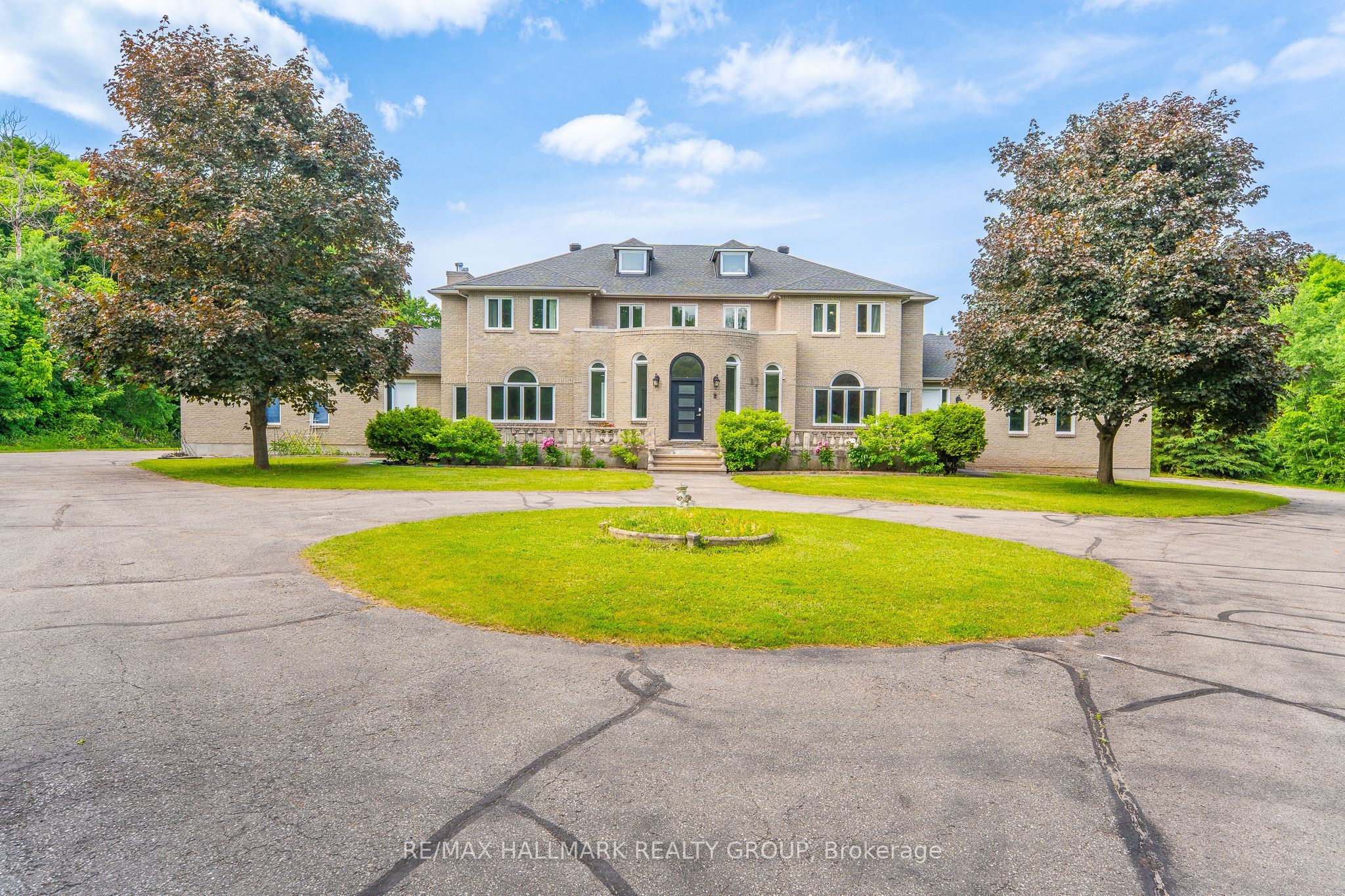 5749 Knights Drive Property Photo 1