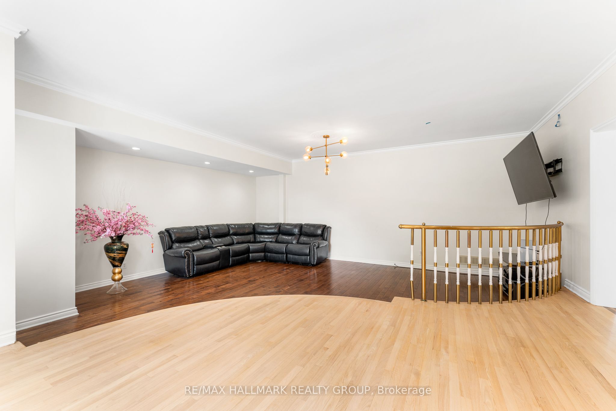 5749 Knights Drive Property Photo 7