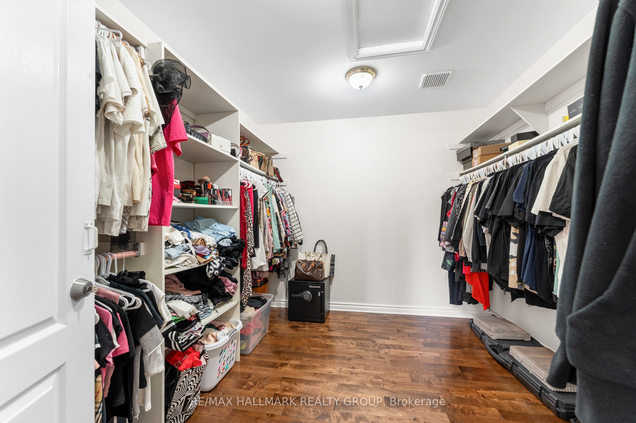 5749 Knights Drive Property Photo 32