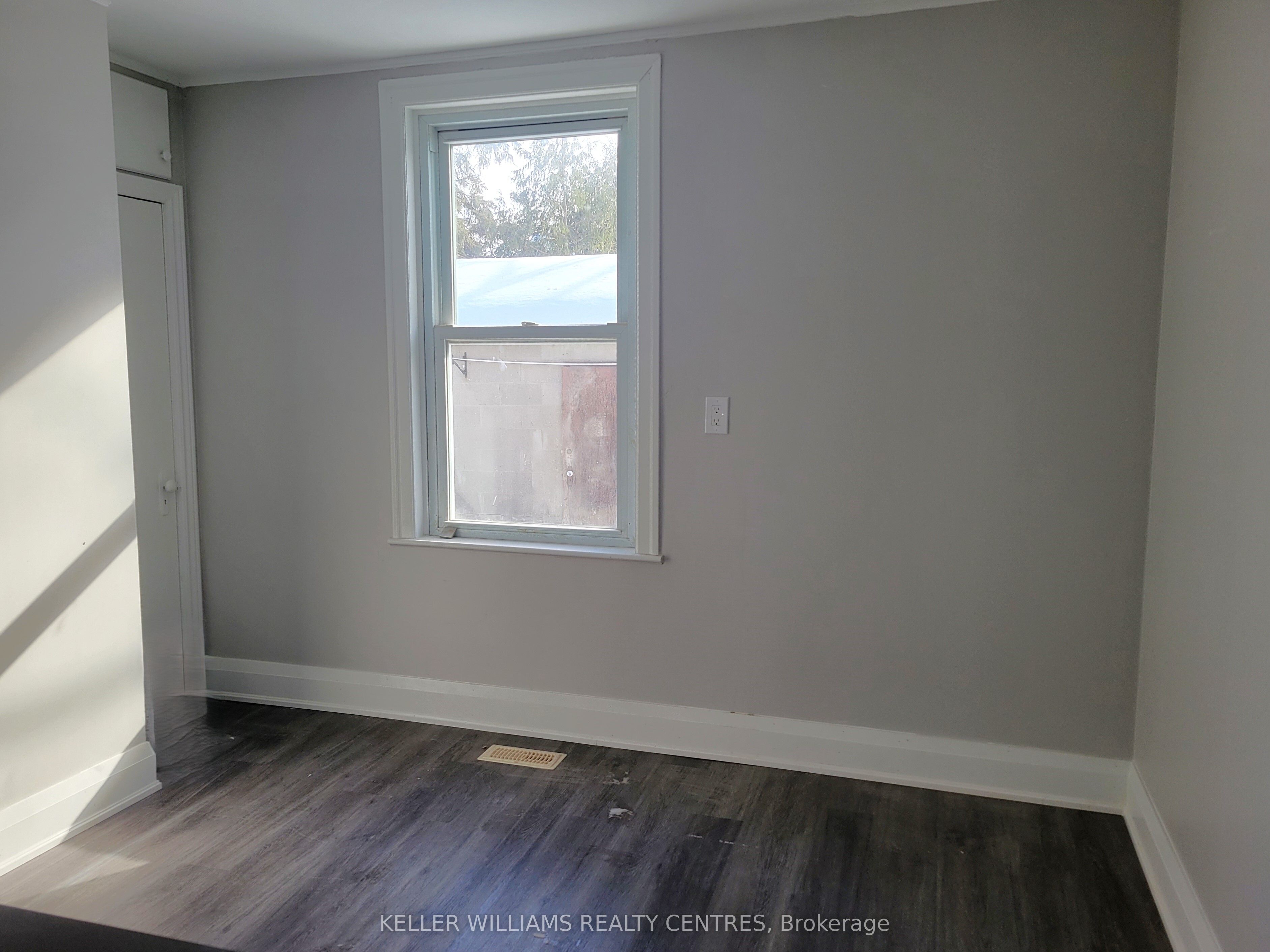 127 Concession Street 1a Property Photo 7
