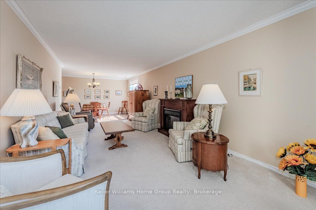 245 Queen Street W 301 Property Photo 12