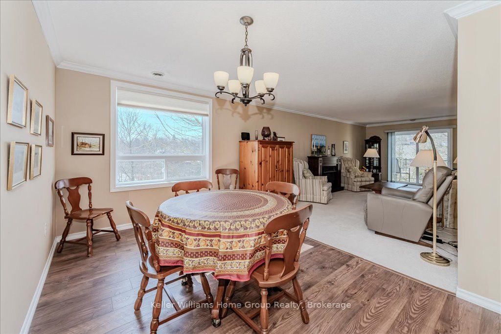 245 Queen Street W 301 Property Photo 13