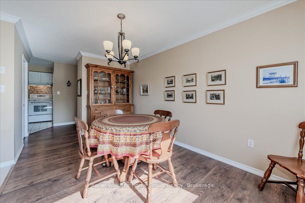 245 Queen Street W 301 Property Photo 14