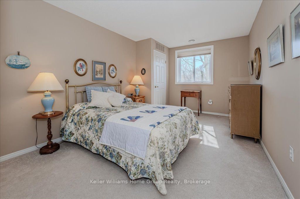 245 Queen Street W 301 Property Photo 28