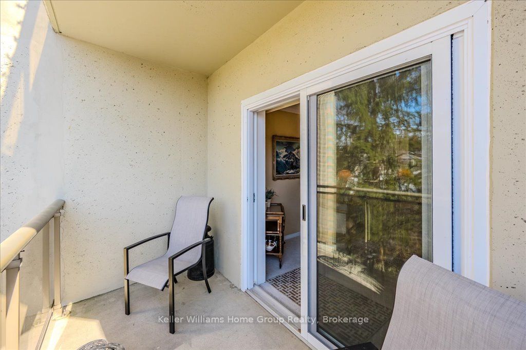 245 Queen Street W 301 Property Photo 32