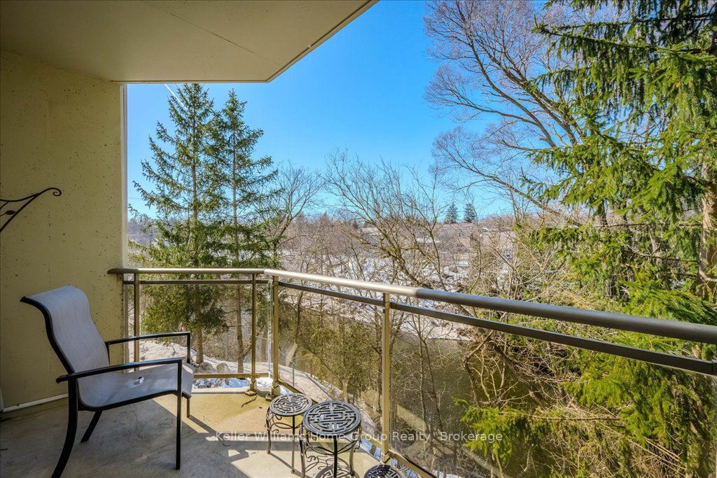 245 Queen Street W 301 Property Photo 34