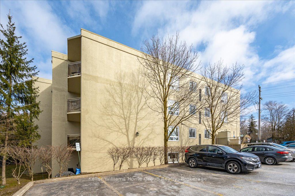 245 Queen Street W 301 Property Photo 42