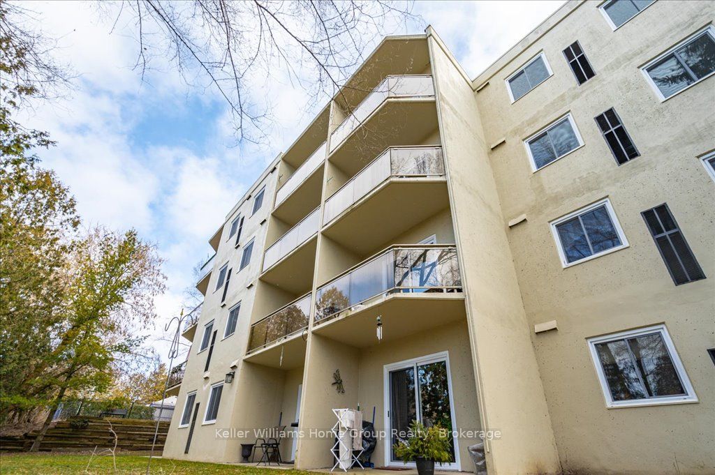 245 Queen Street W 301 Property Photo 43