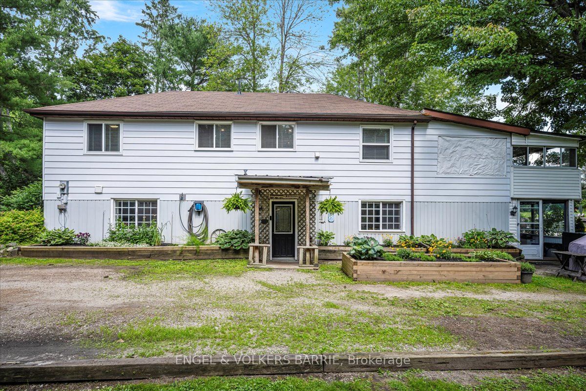 1057 Severn River Rd Property Photo 1