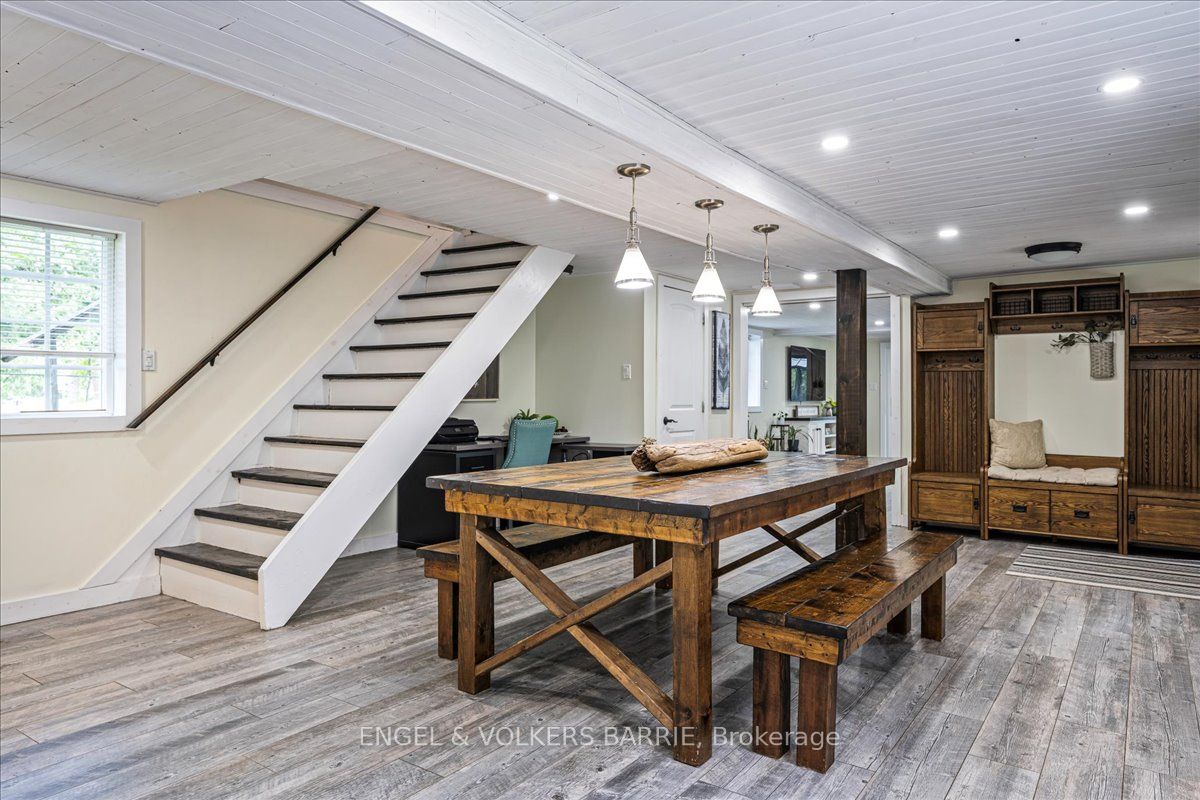 1057 Severn River Road Property Photo 9