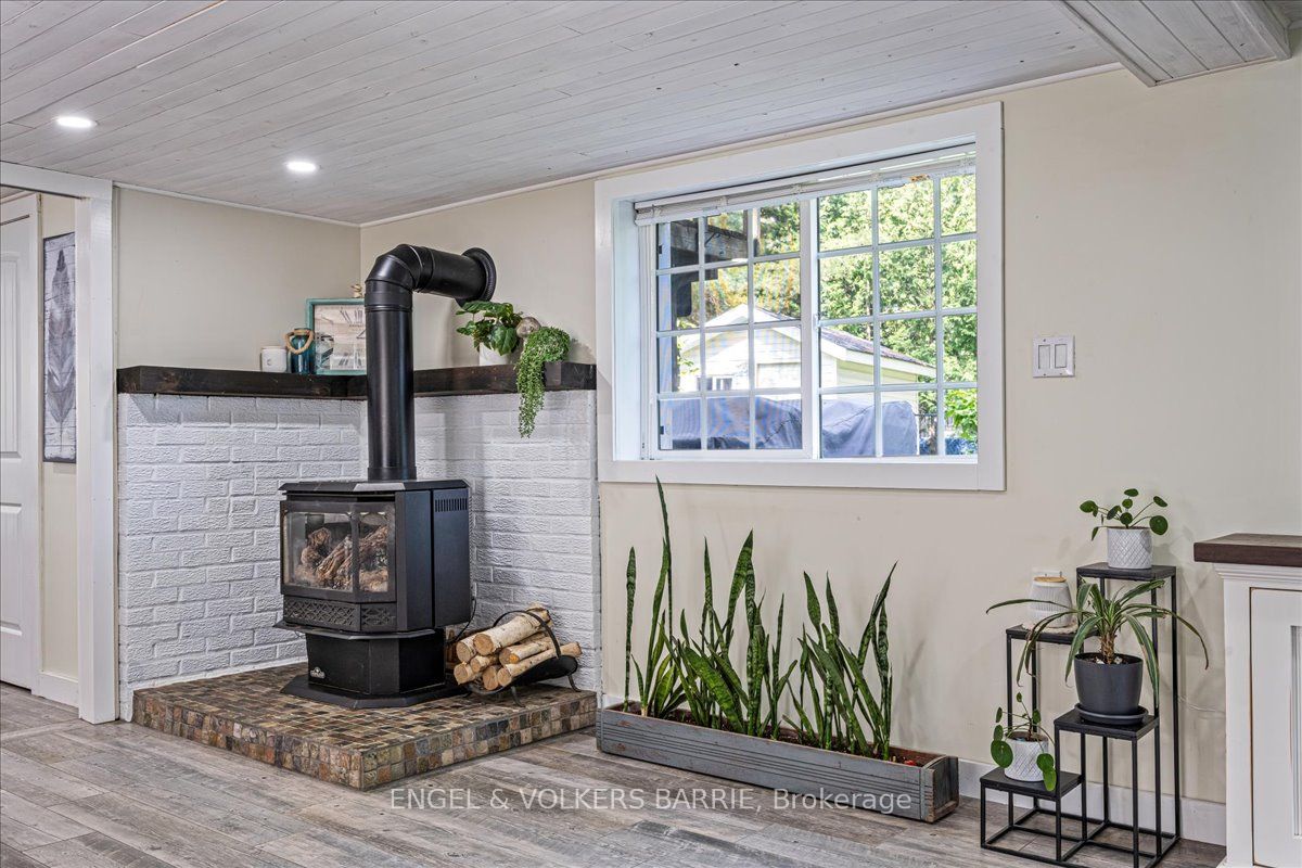 1057 Severn River Road Property Photo 13
