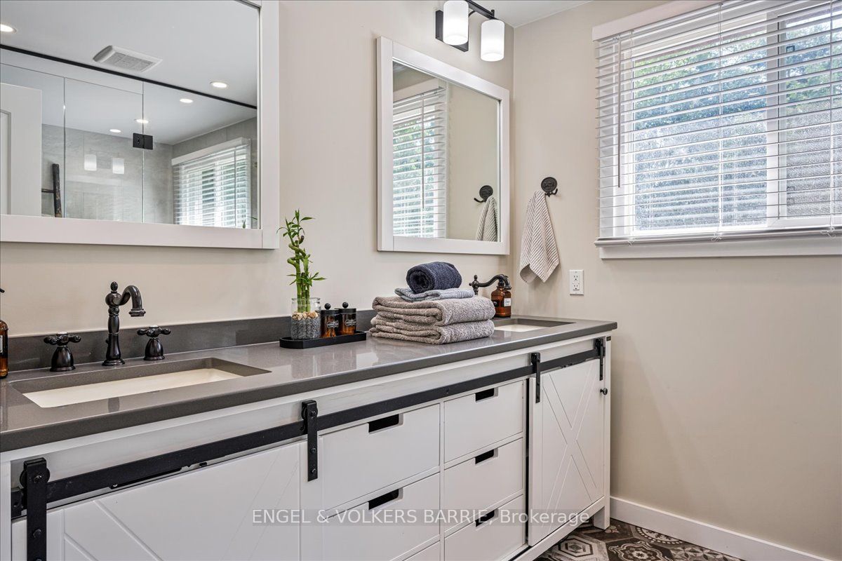 1057 Severn River Road Property Photo 19