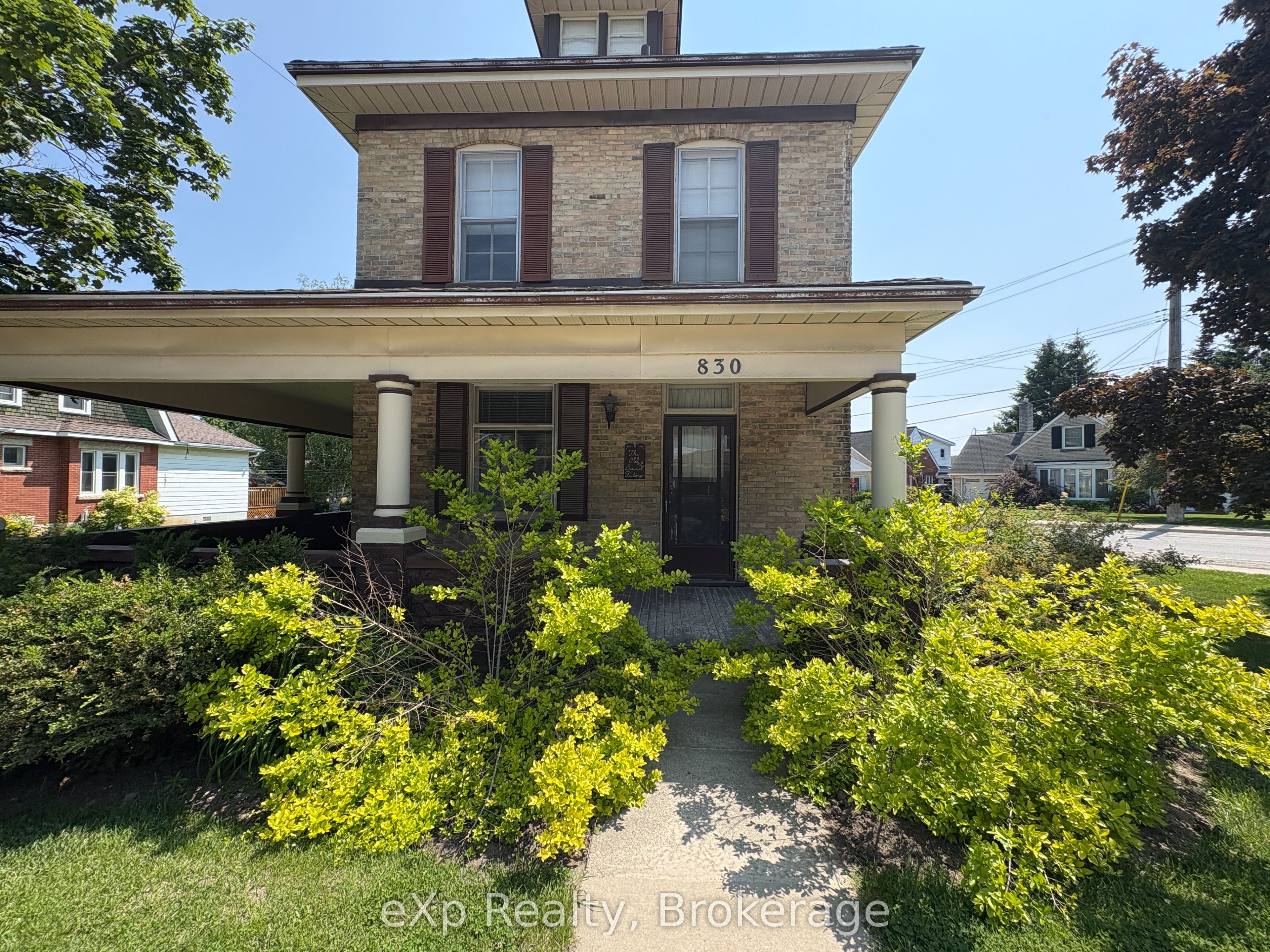 830 Yonge Street S Property Photo 1