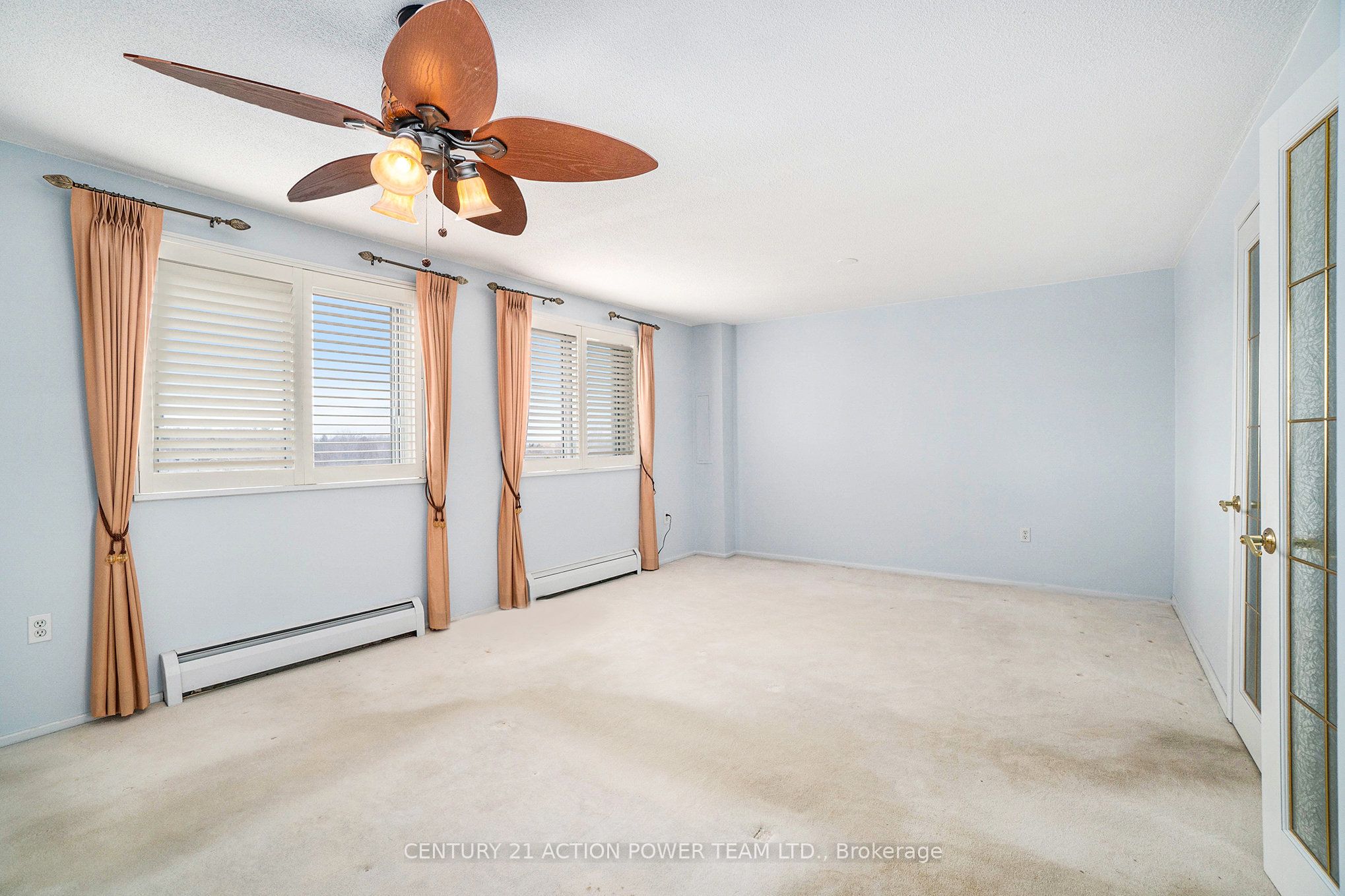 915 Elmsmere Road 707 Property Photo 10