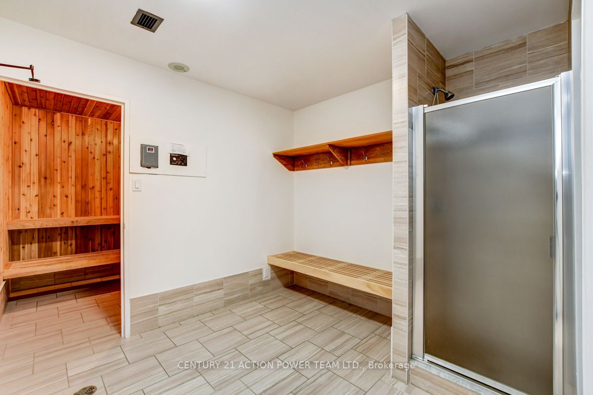 915 Elmsmere Road 707 Property Photo 20