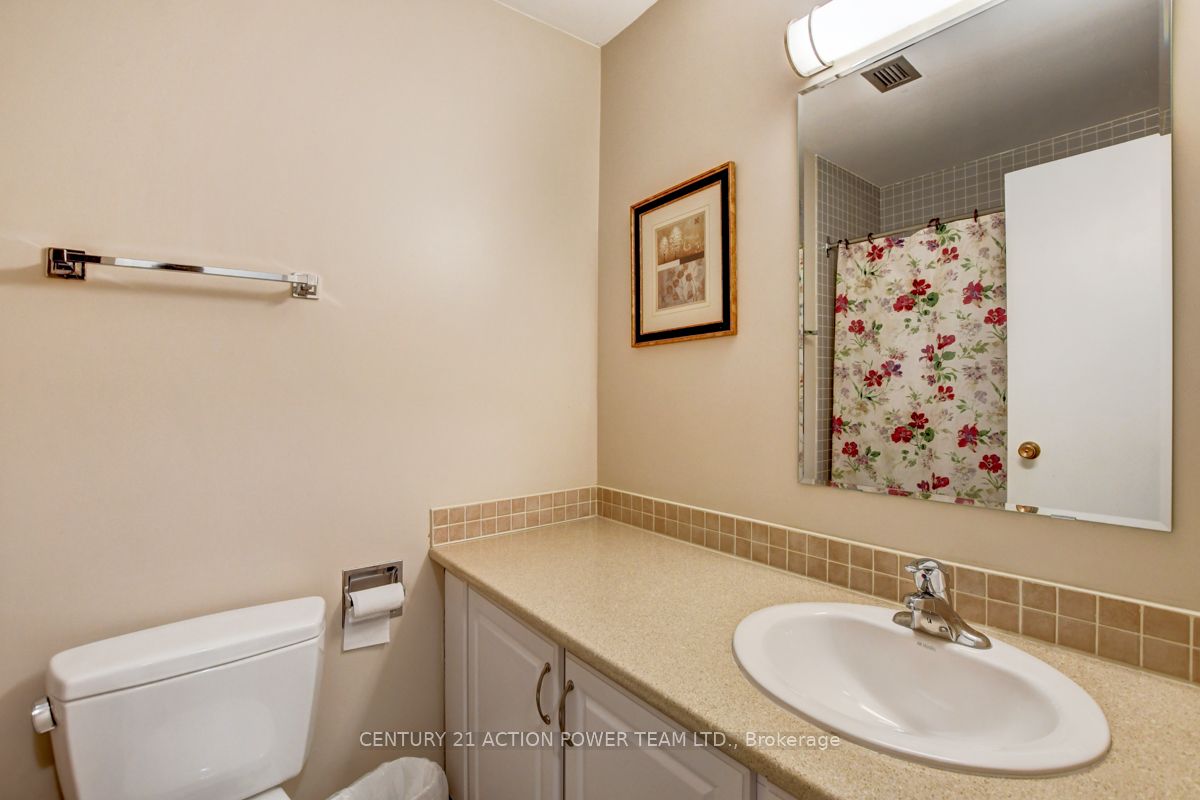 915 Elmsmere Road 707 Property Photo 25