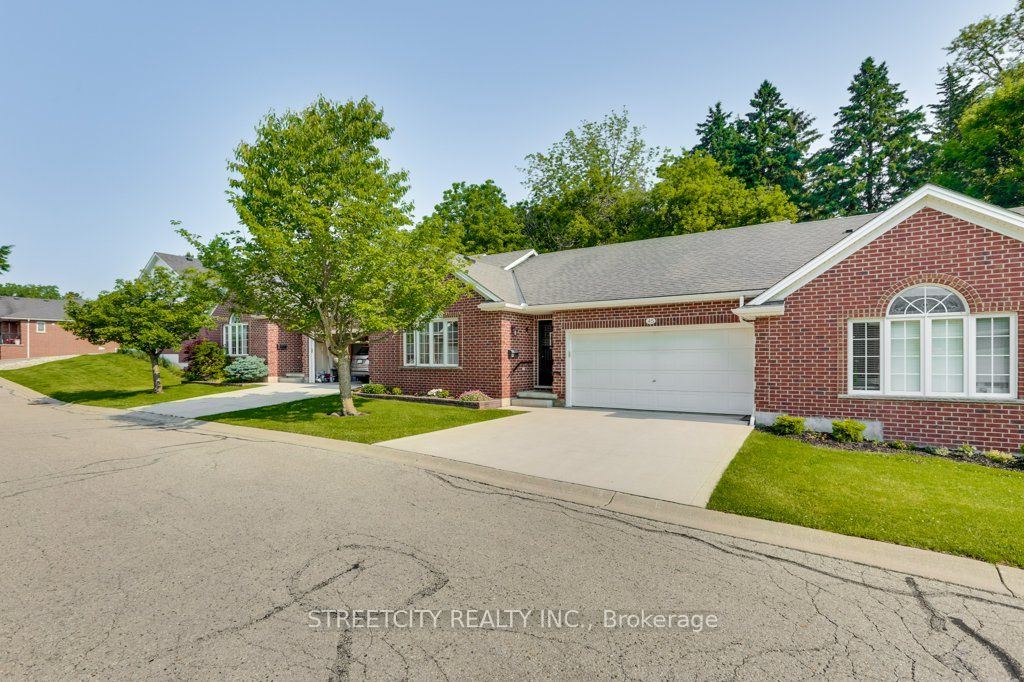 #45 - 1077 Hamilton Road Property Photo 1