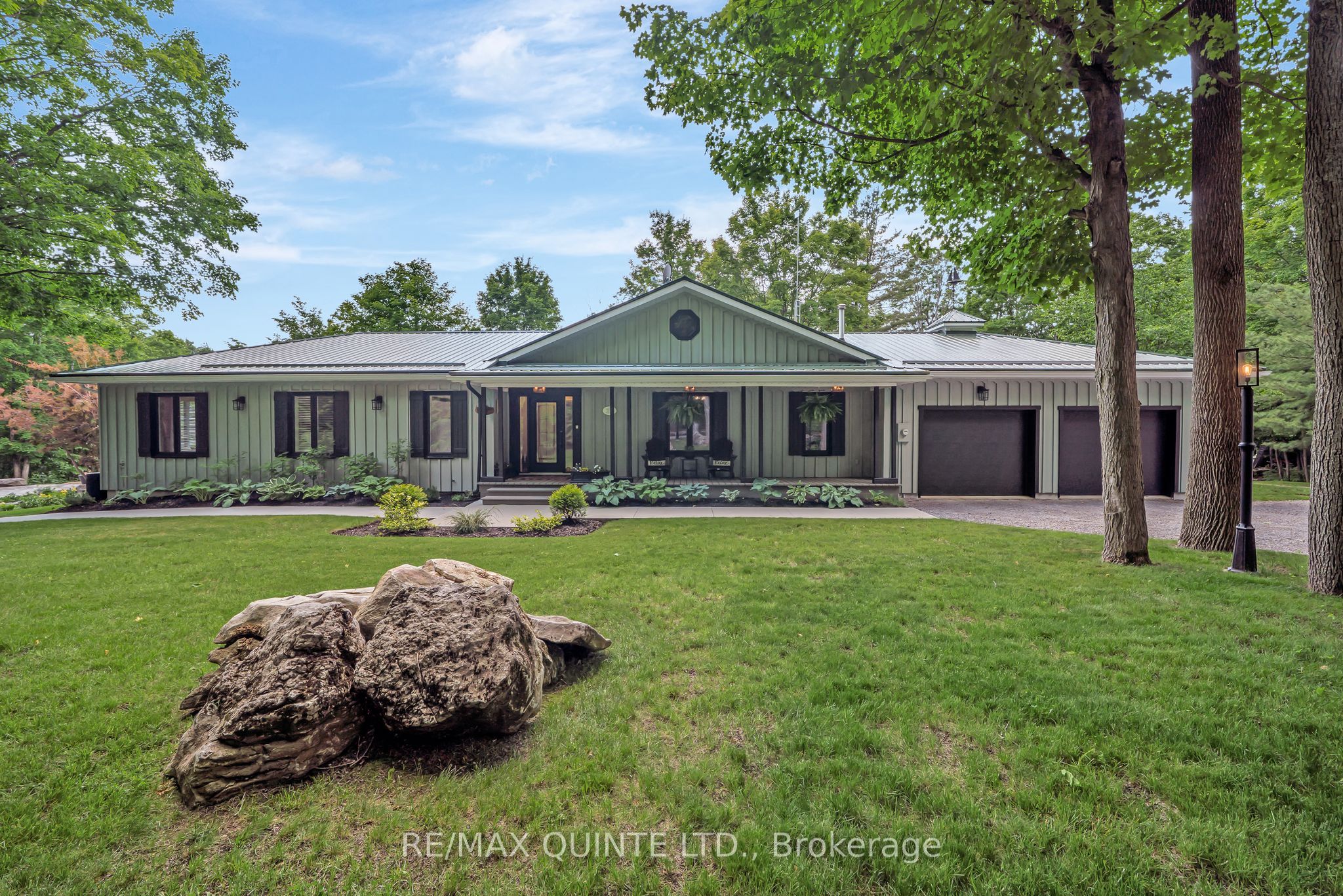 260 Douglas Road Property Photo 1