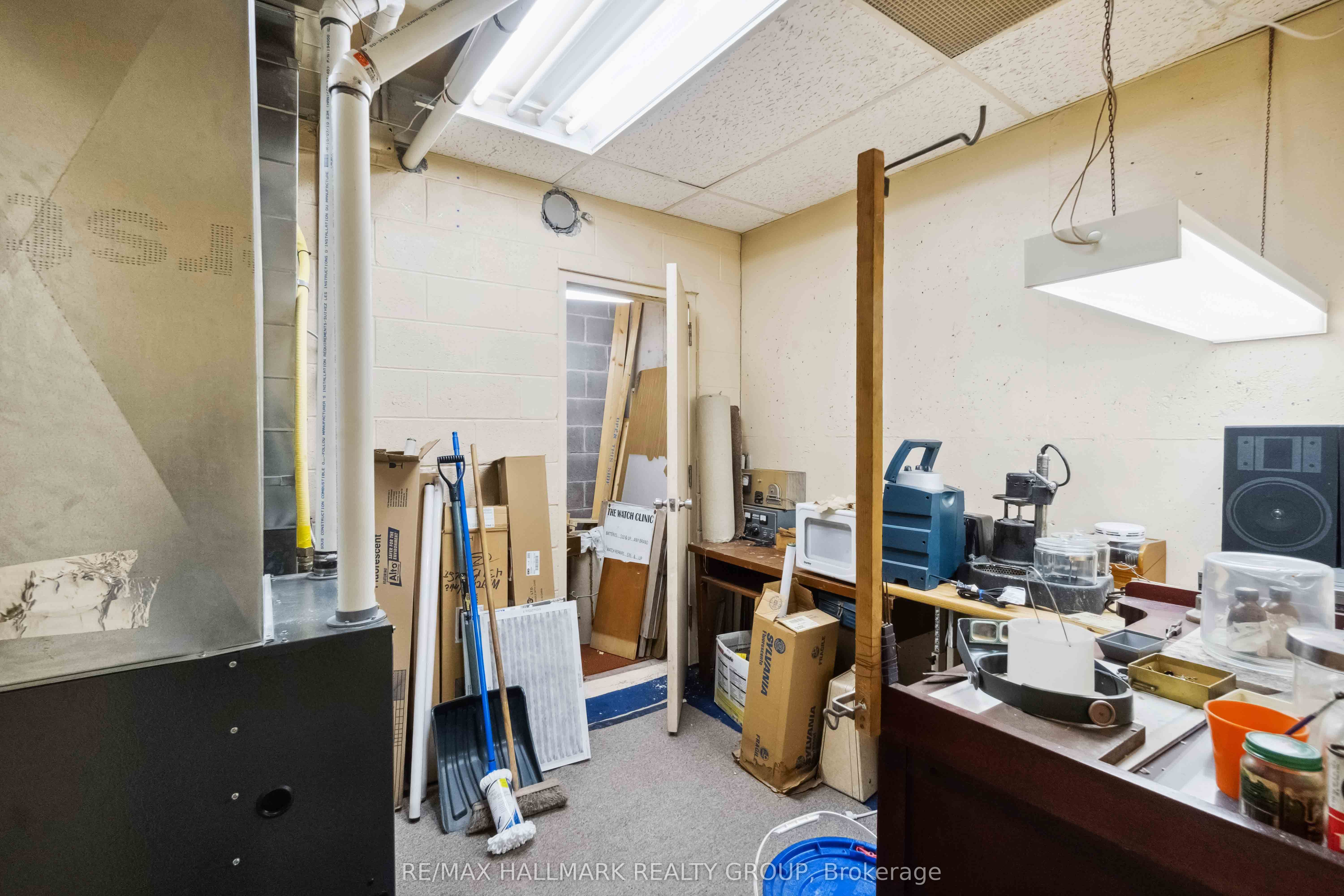 431 Bank Street Property Photo 17