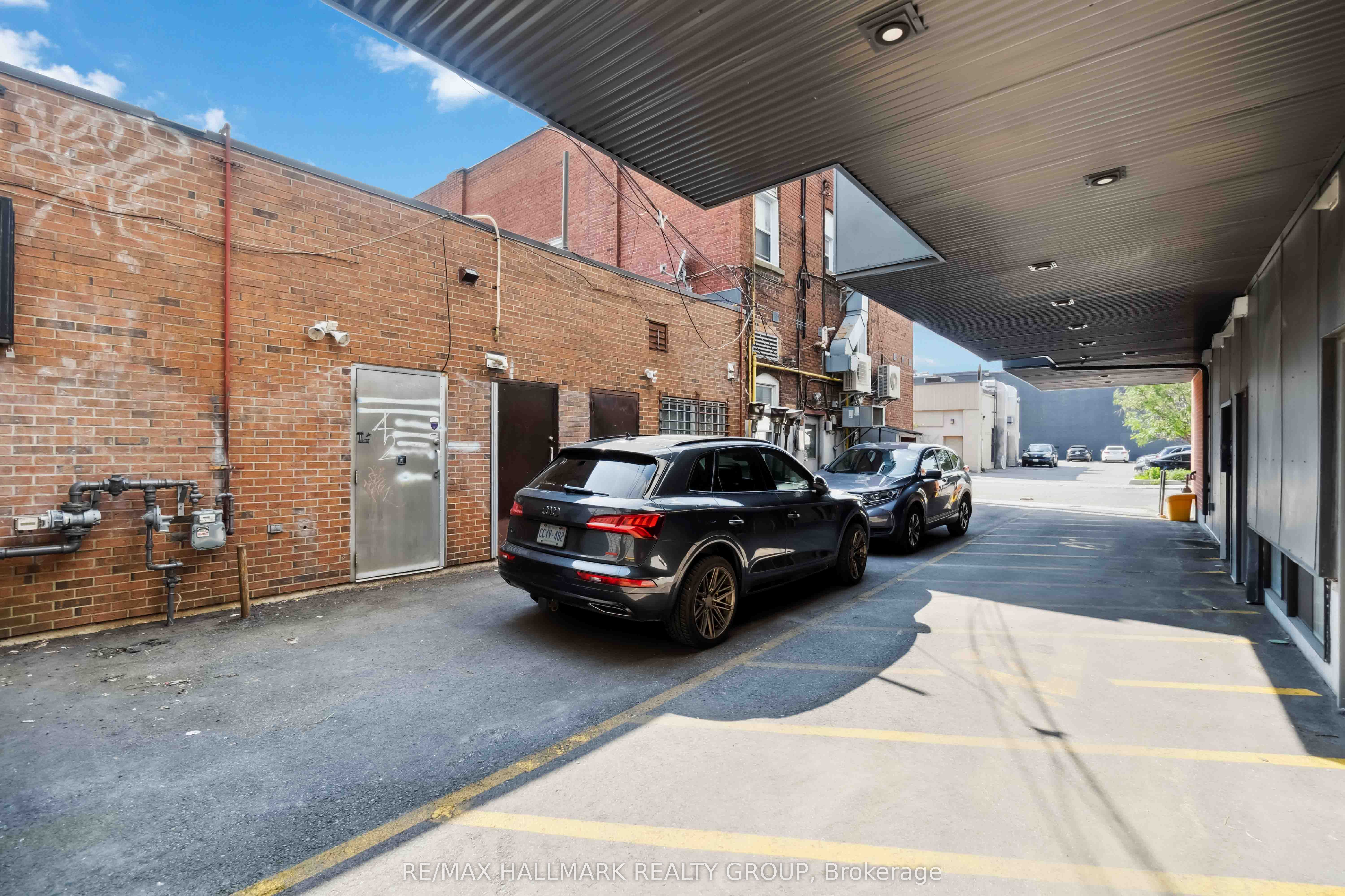 431 Bank Street Property Photo 19