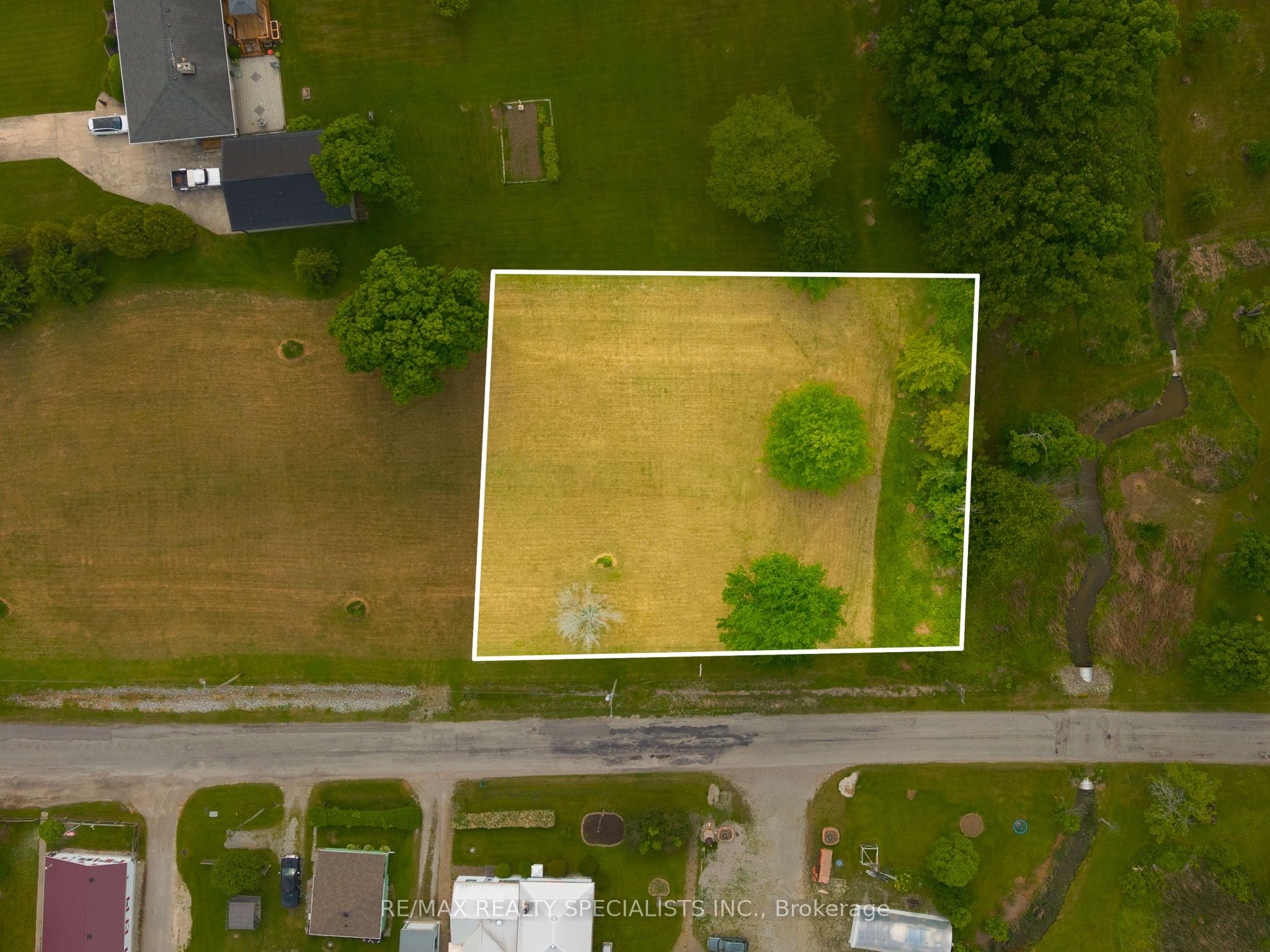 24 Lighthouse Parts 1 Property Photo 1