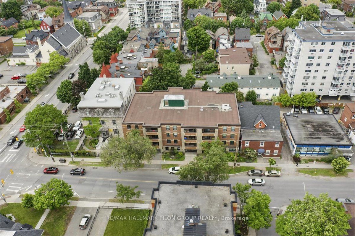 #404 - 201 Laurier Avenue