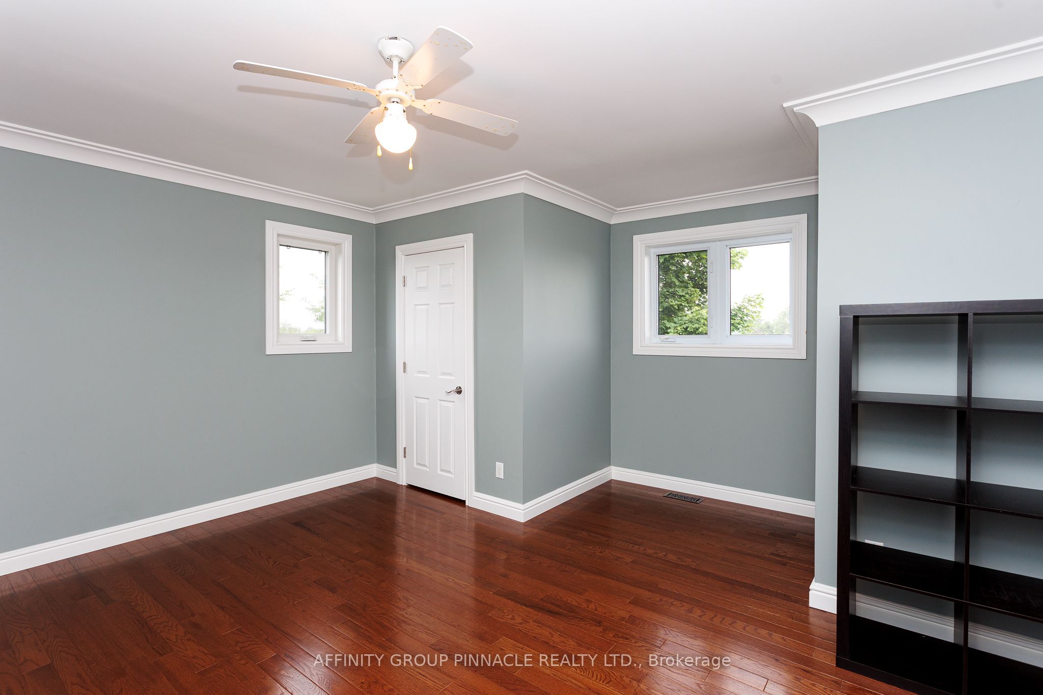 730 The Glen Road Property Photo 25