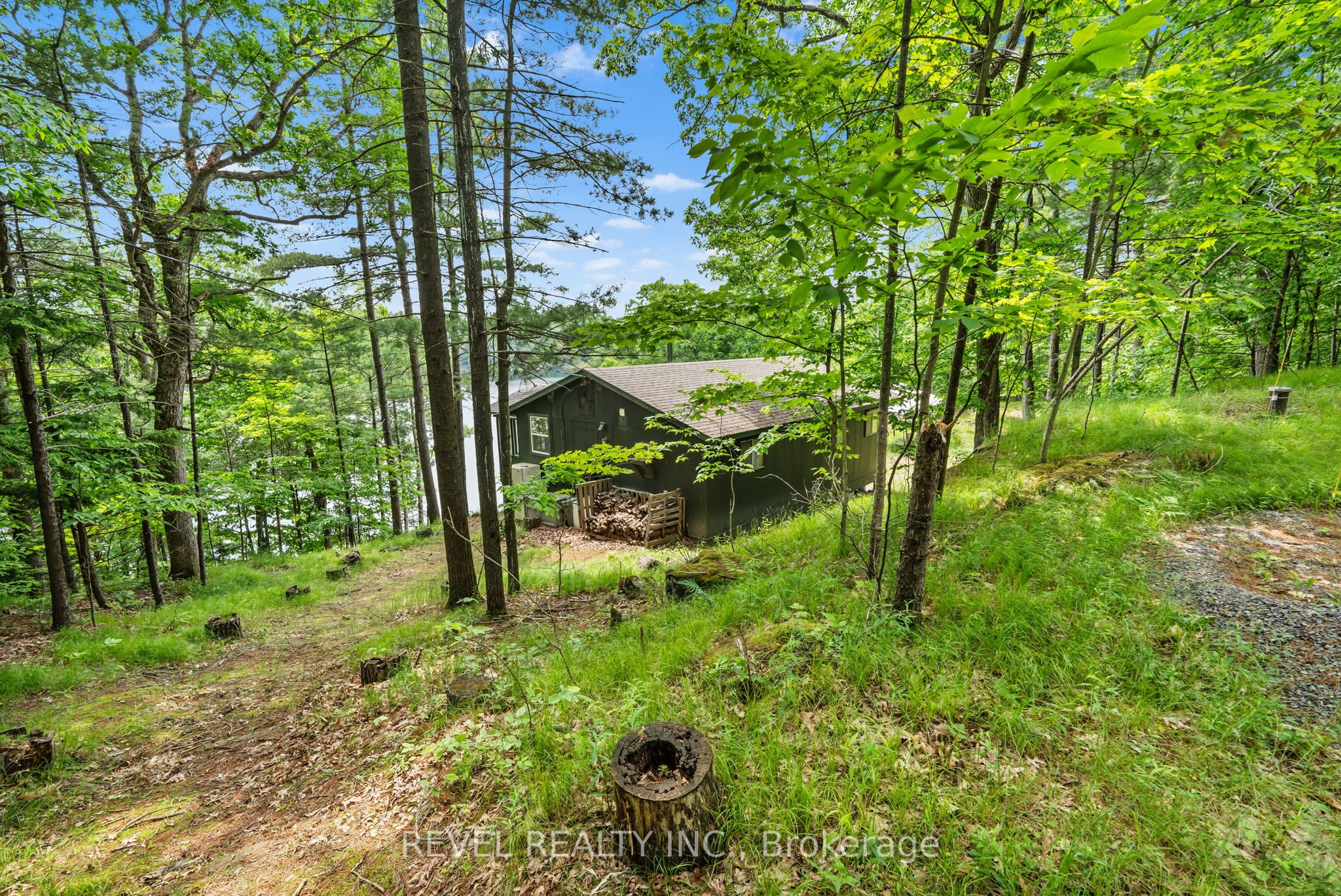 49 Sleepy Hollow Rd